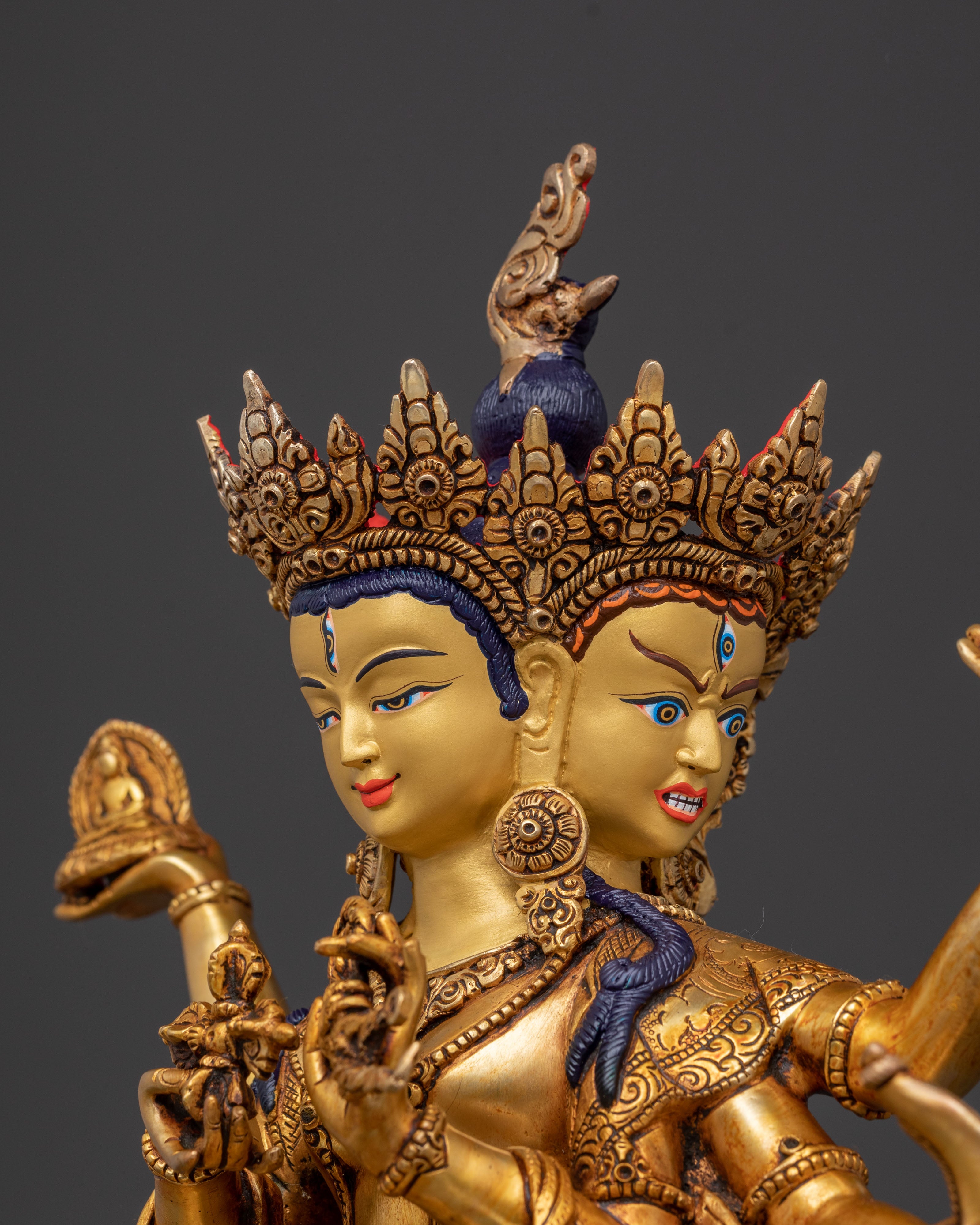 Dakini Namgyalma Golden Statue – Auspicious Gilded Sculpture