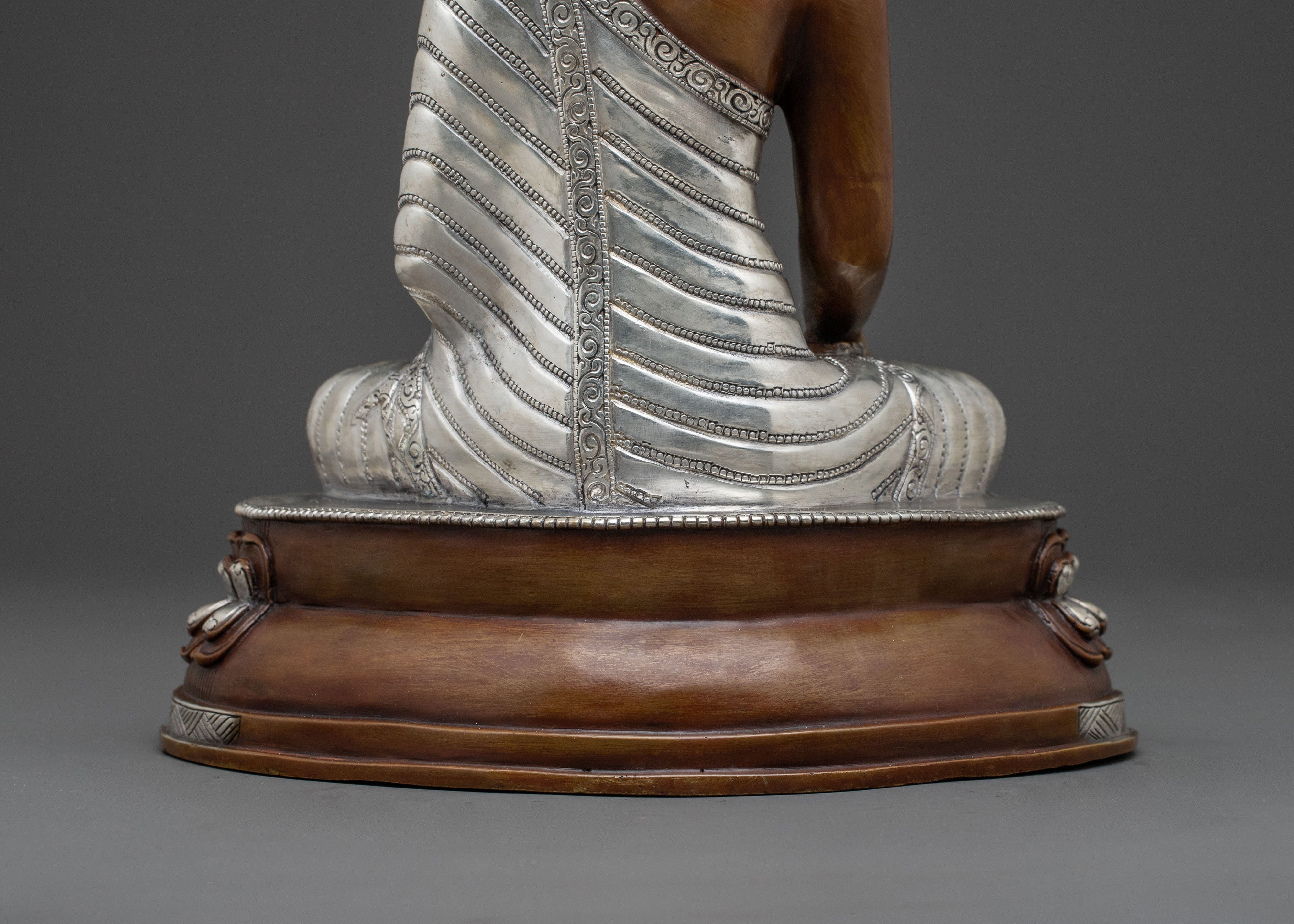 Buddha Shakyamuni Divine Copper Statue – Hand-Gilded Serenity