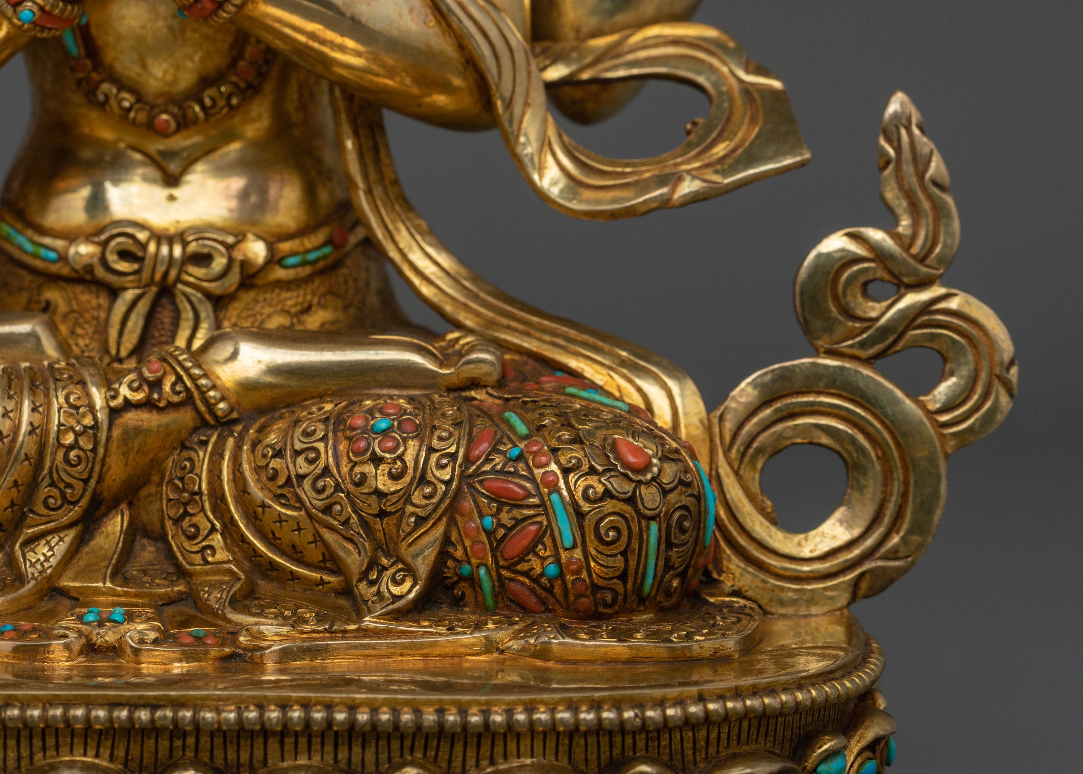 Tibetan Chenrezig Sacred Statue | Divine Figurine