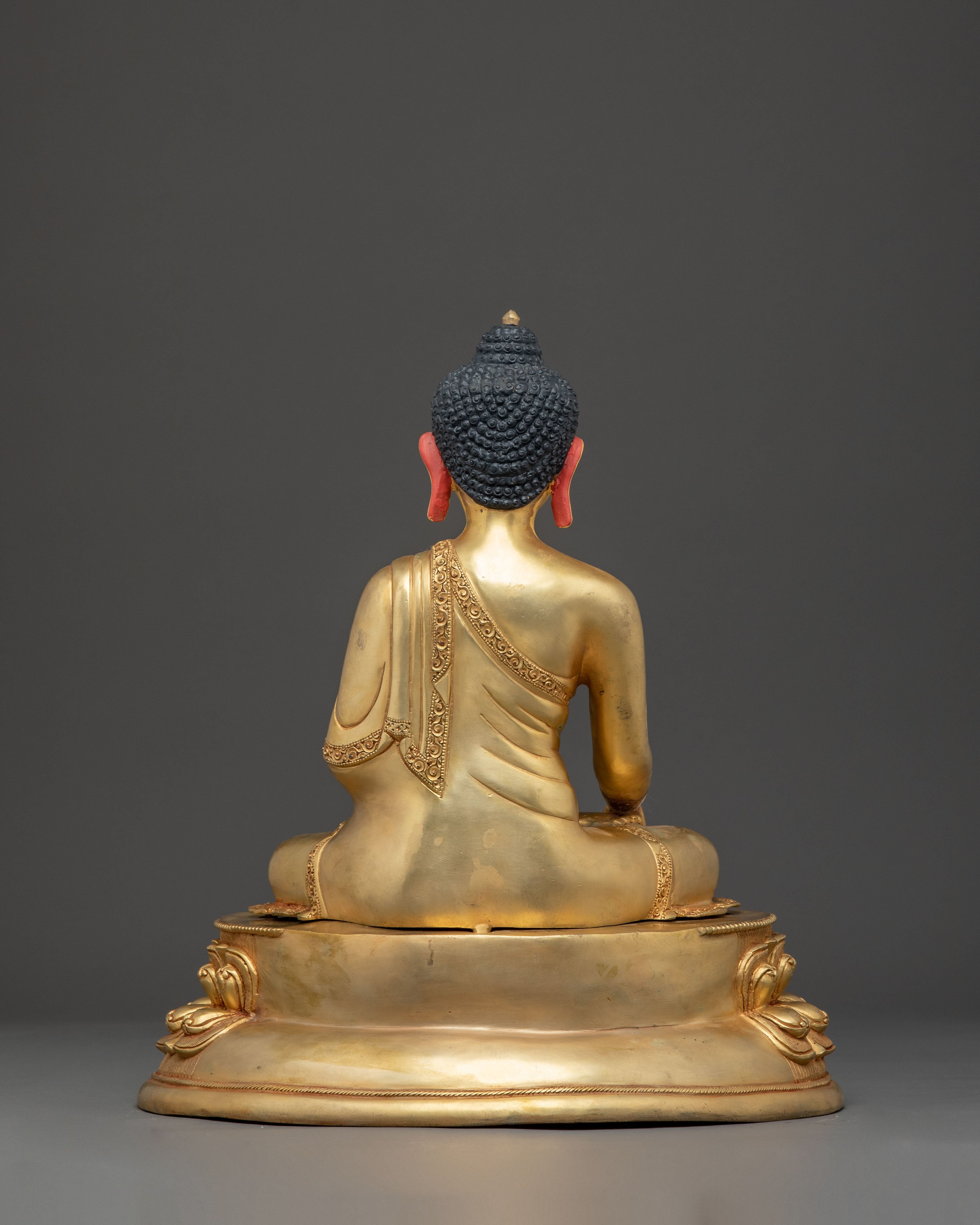 Handmade Gautama Buddha Statue: Symbol of Knowledge and Wisdom
