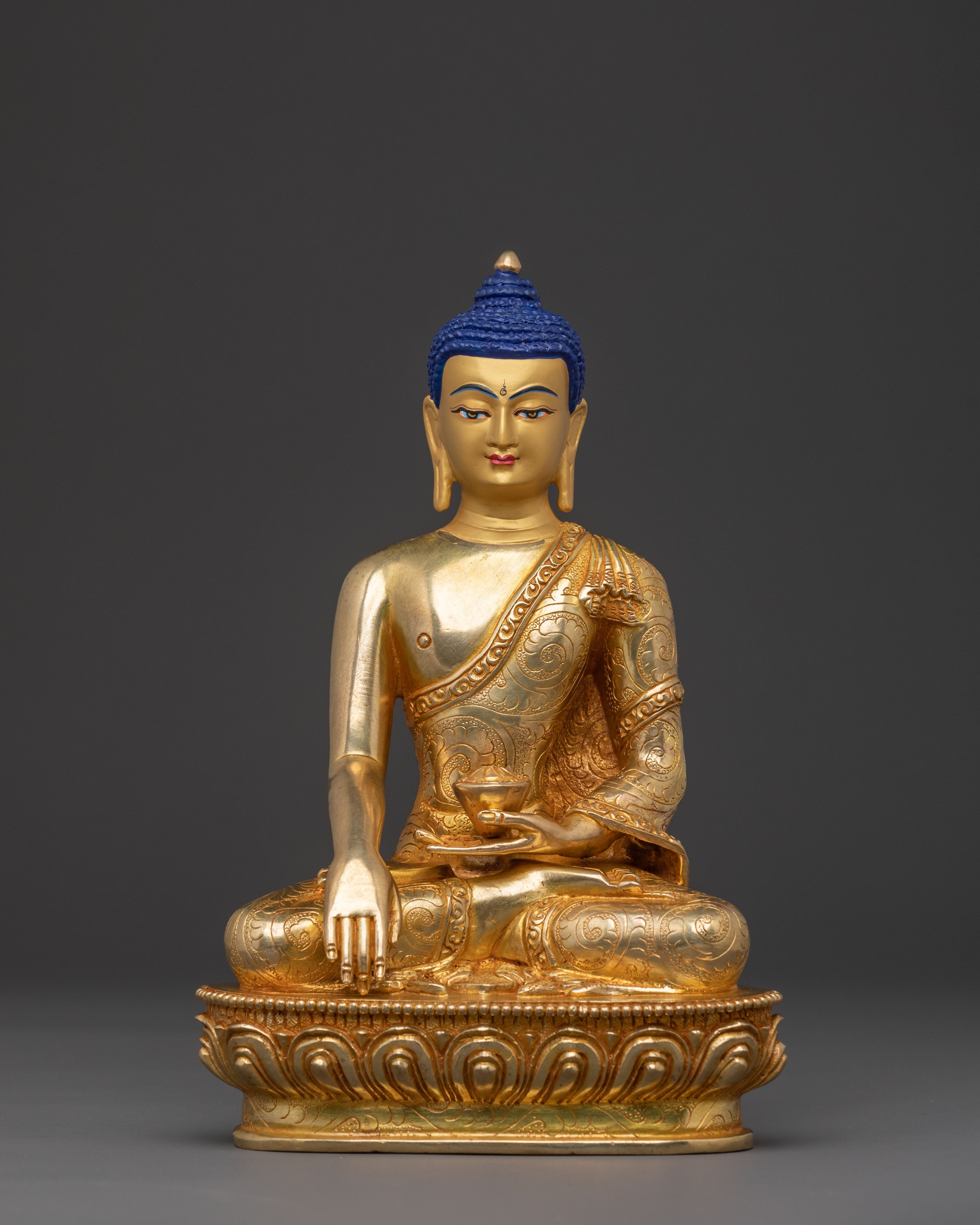 Shakyamuni Buddha Statue Boundless Compassion – 24K Gold Gilded
