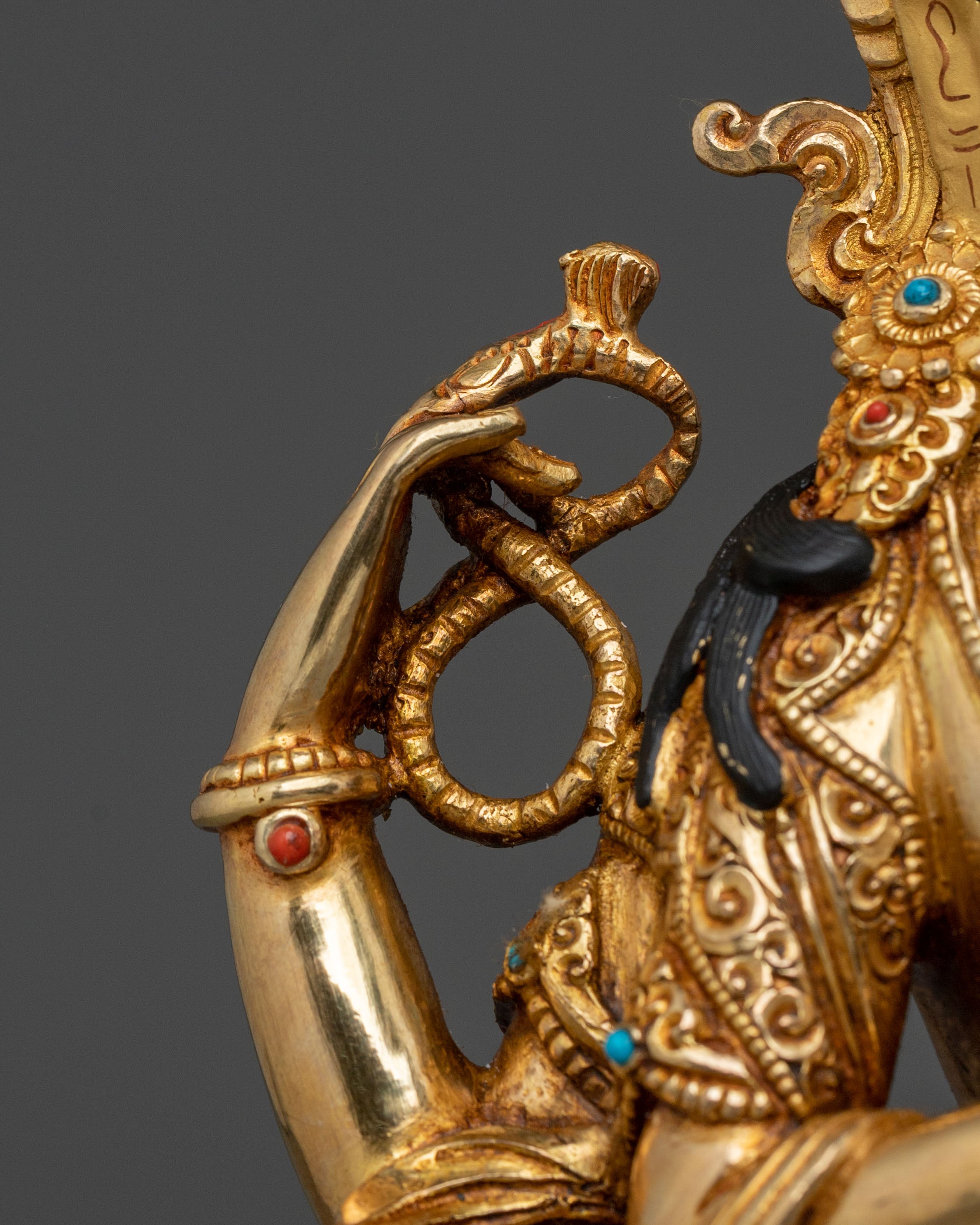 Avalokiteshvara Sculpture | Compassionate Bodhisattva