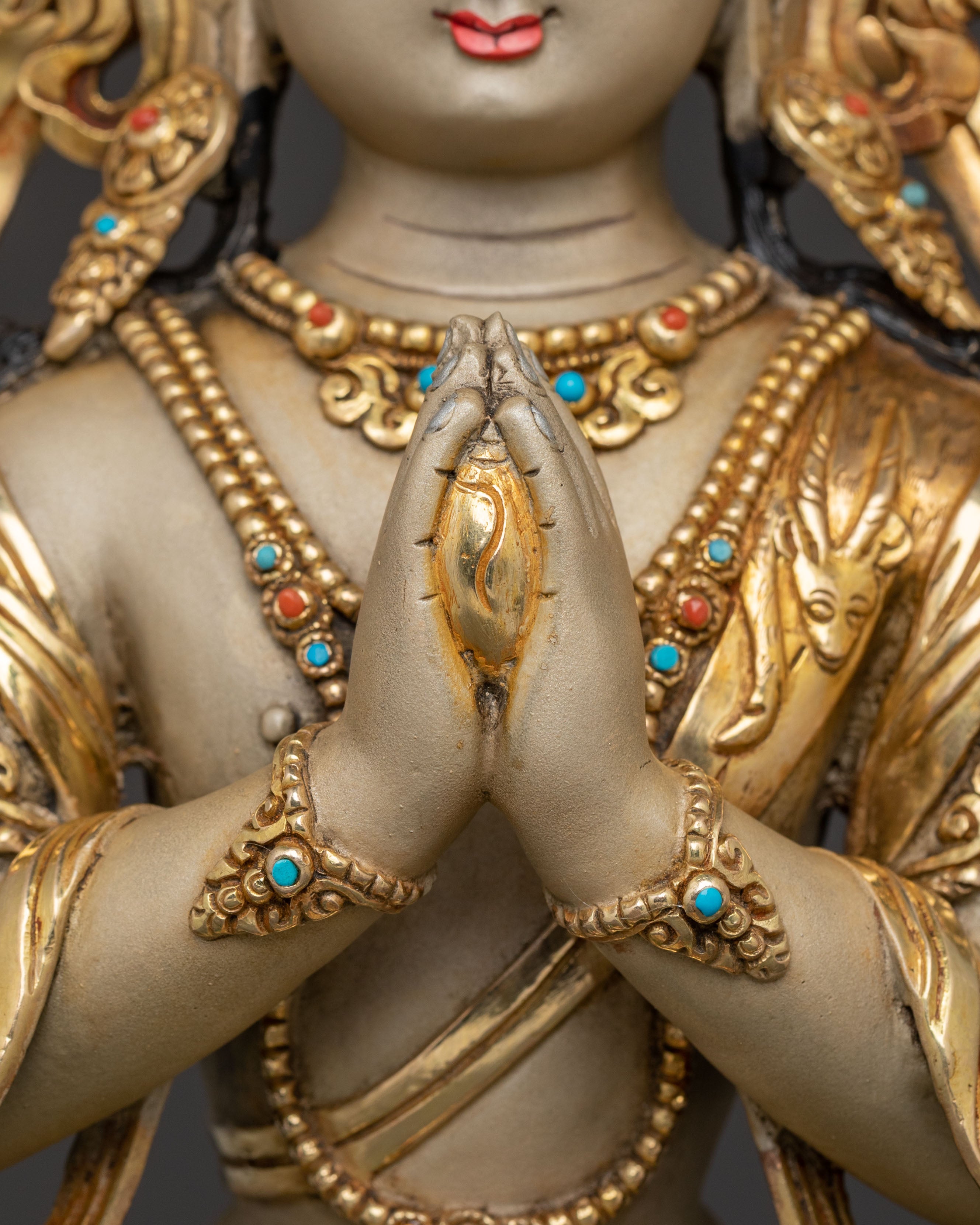 Chenrezig Sacred Compassion Statue: Gold-Plated Devotion