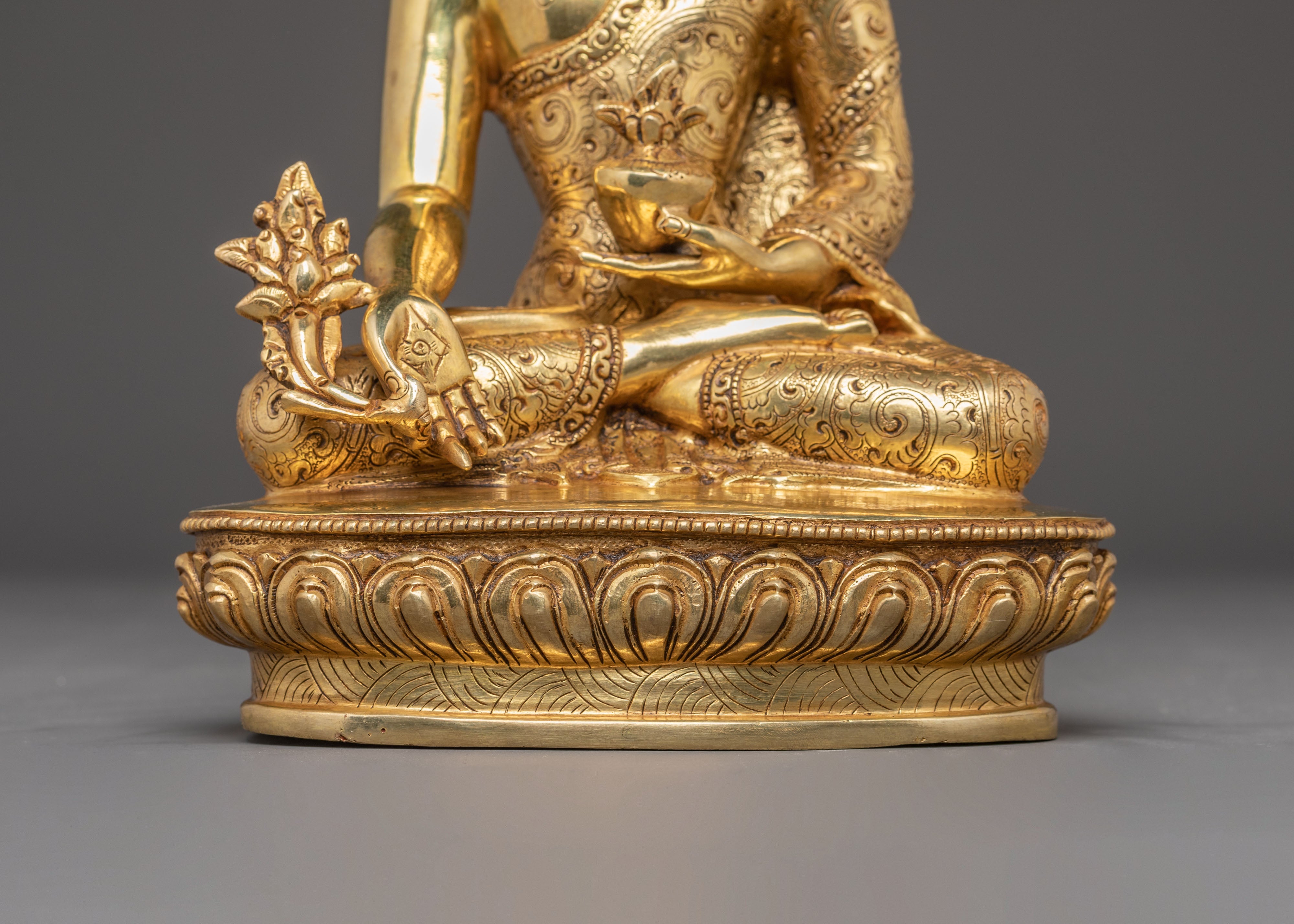 Serene Radiant Healing Buddha Statue | Symbol of Enlightenment