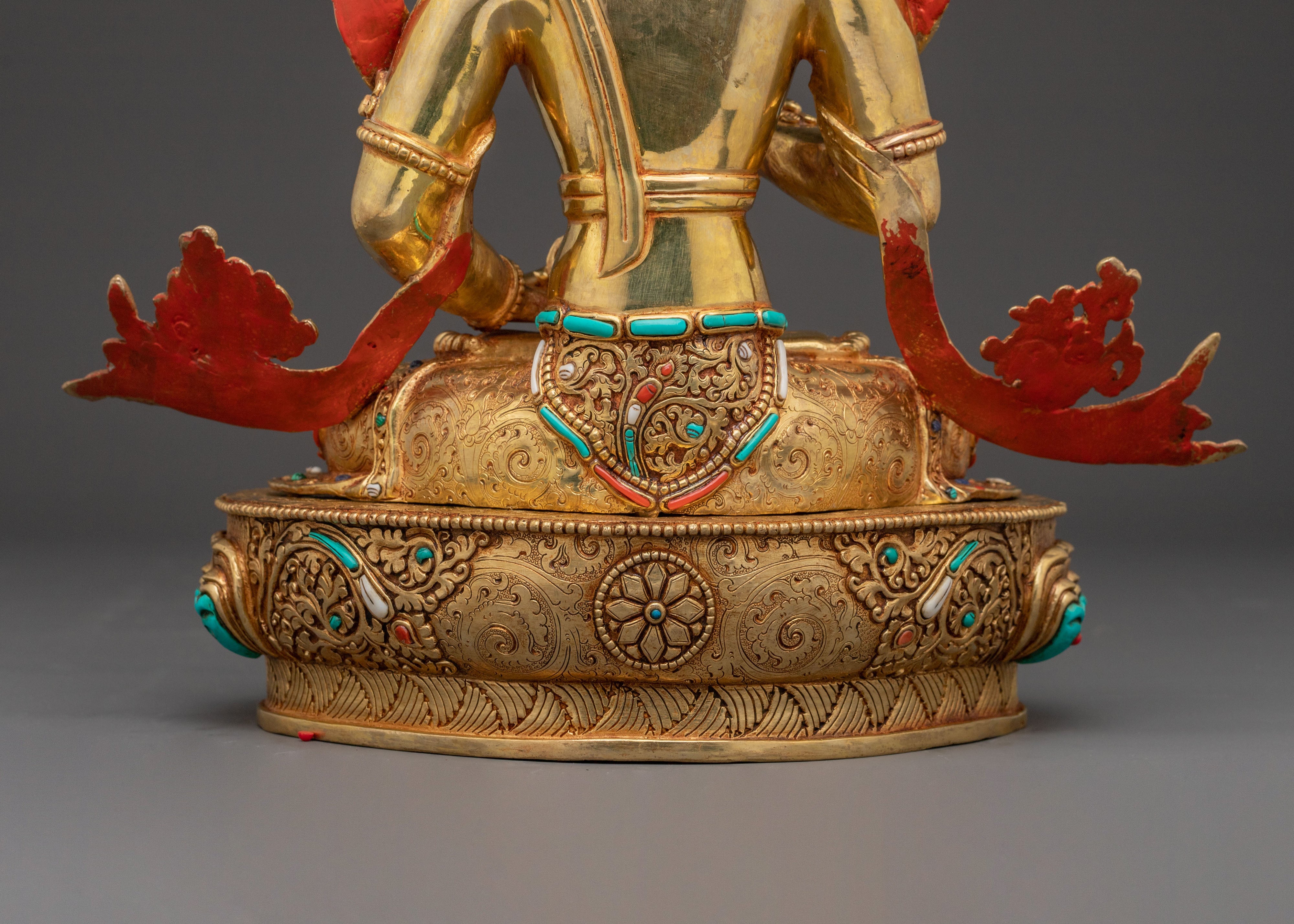 Vajrasattva Buddhist Blessing Statue – Radiant 24K Gold Masterpiece