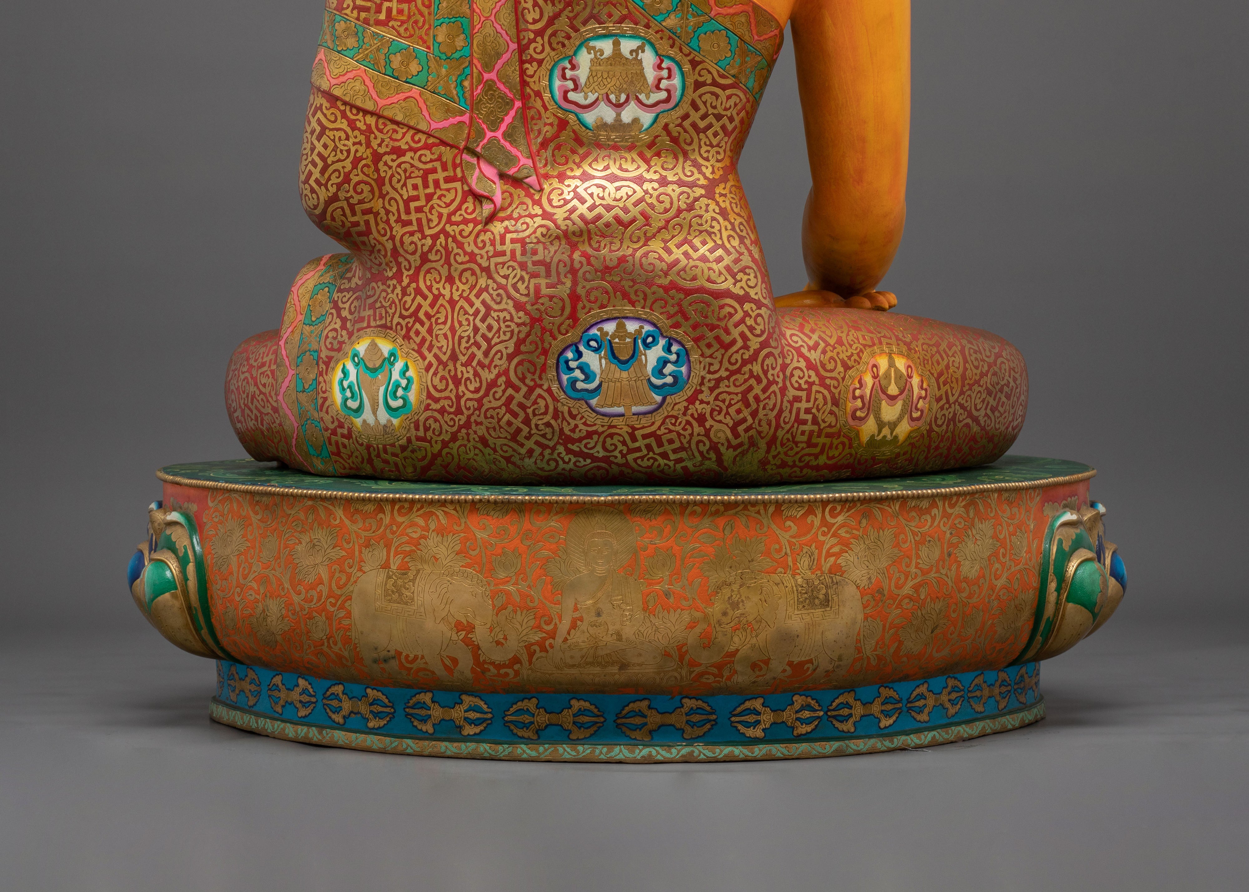 Hand-Carved Shakyamuni Buddha Statue | Exquisite Gilded Artistry