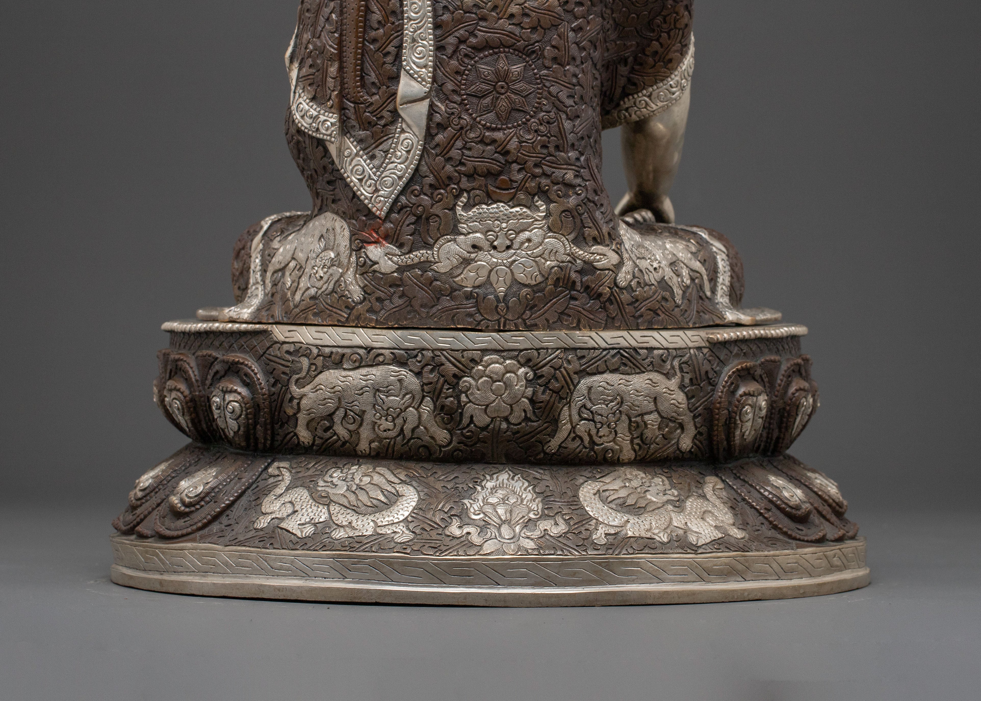 Shakyamuni Buddha | 24K Gold Gilded Serenity