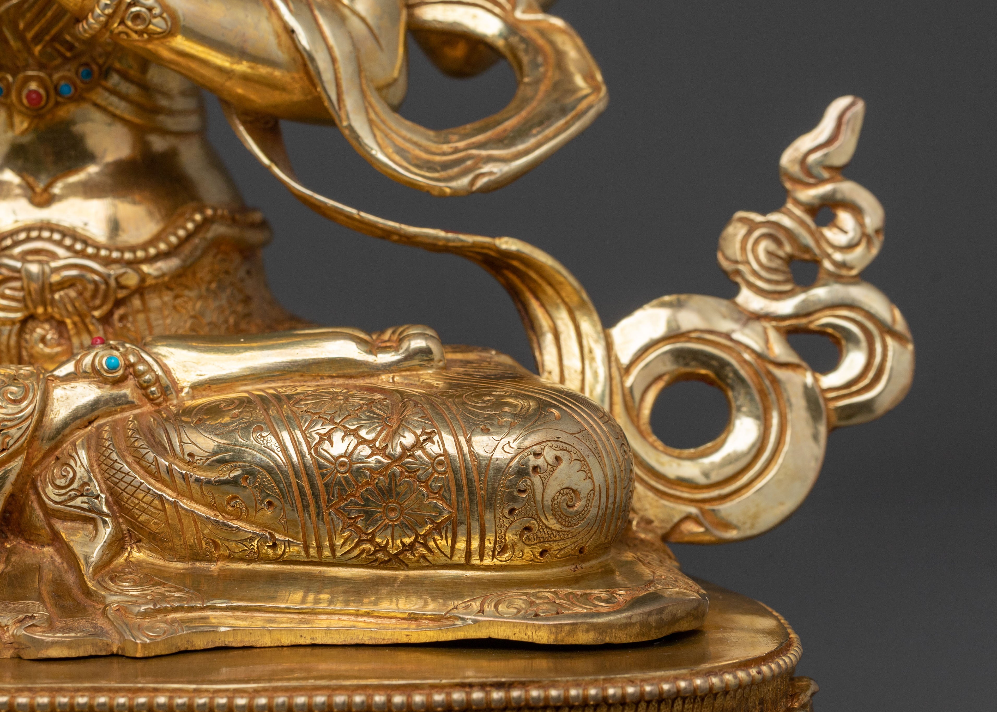 Chenrezig Spiritual Sculpture | Buddha of Compassion