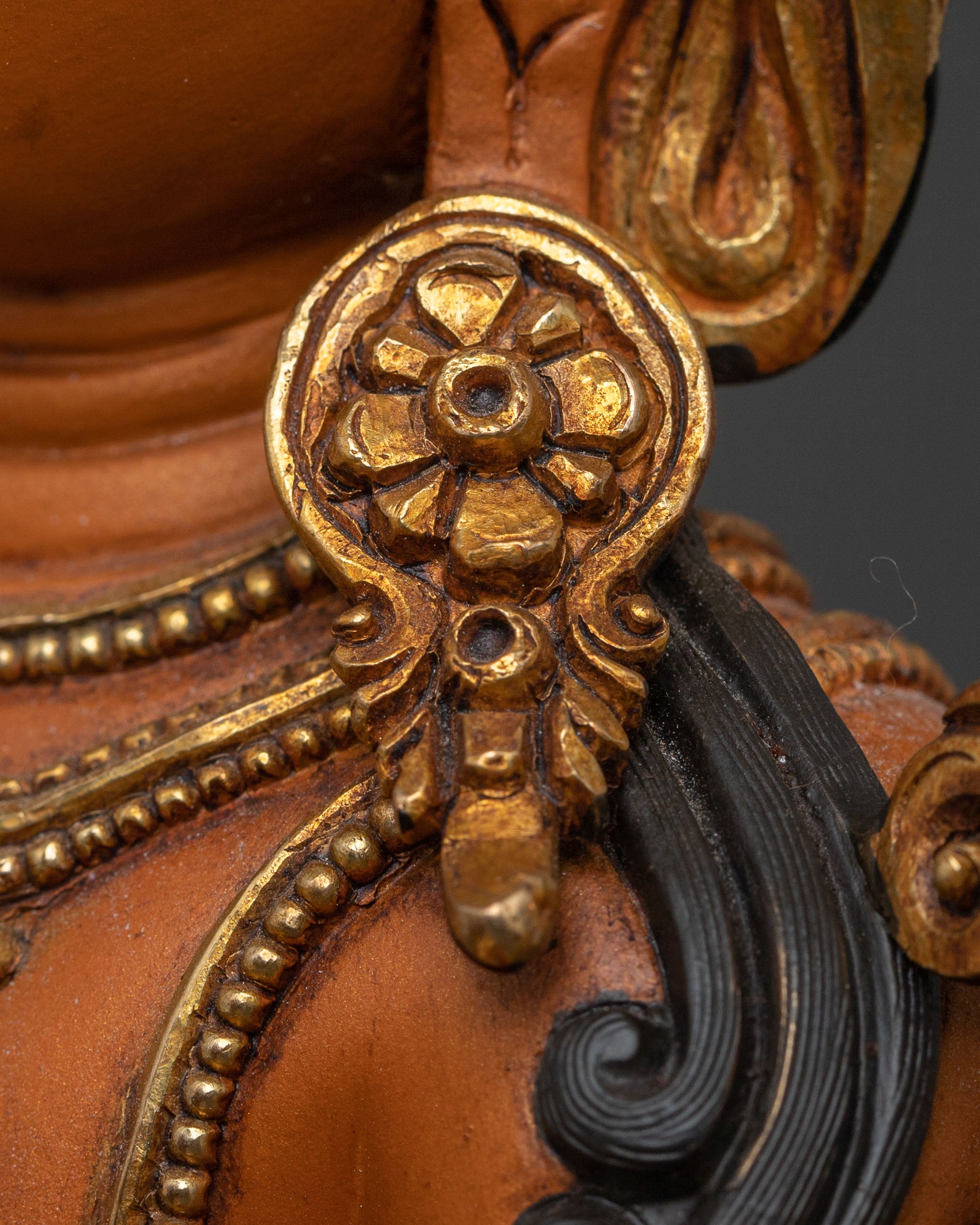 Handcrafted Maha Manjushri Statue: Divine Form