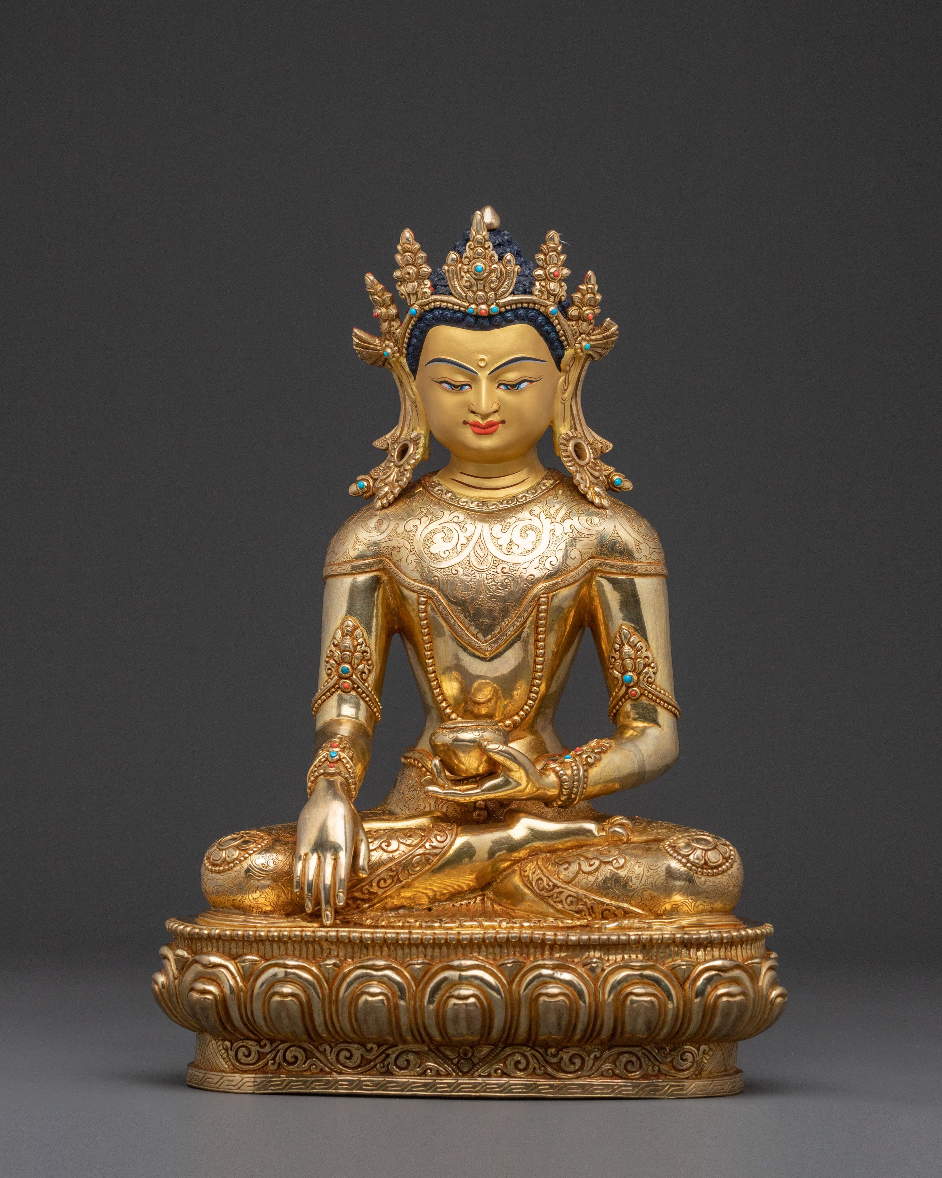 Crown Shakyamuni Buddha Statue