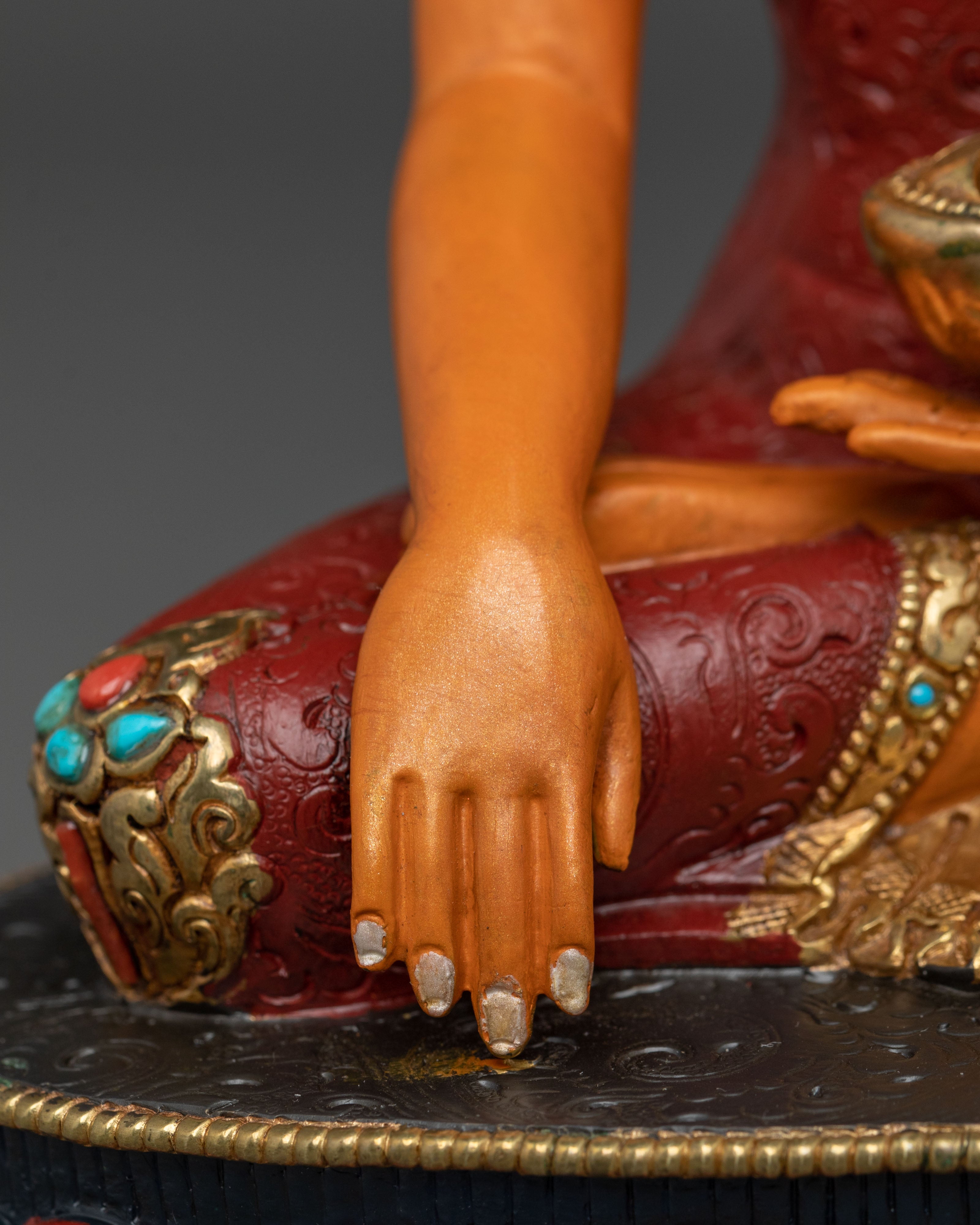 Monarch Shakyamuni Buddha Statue | Home Decor