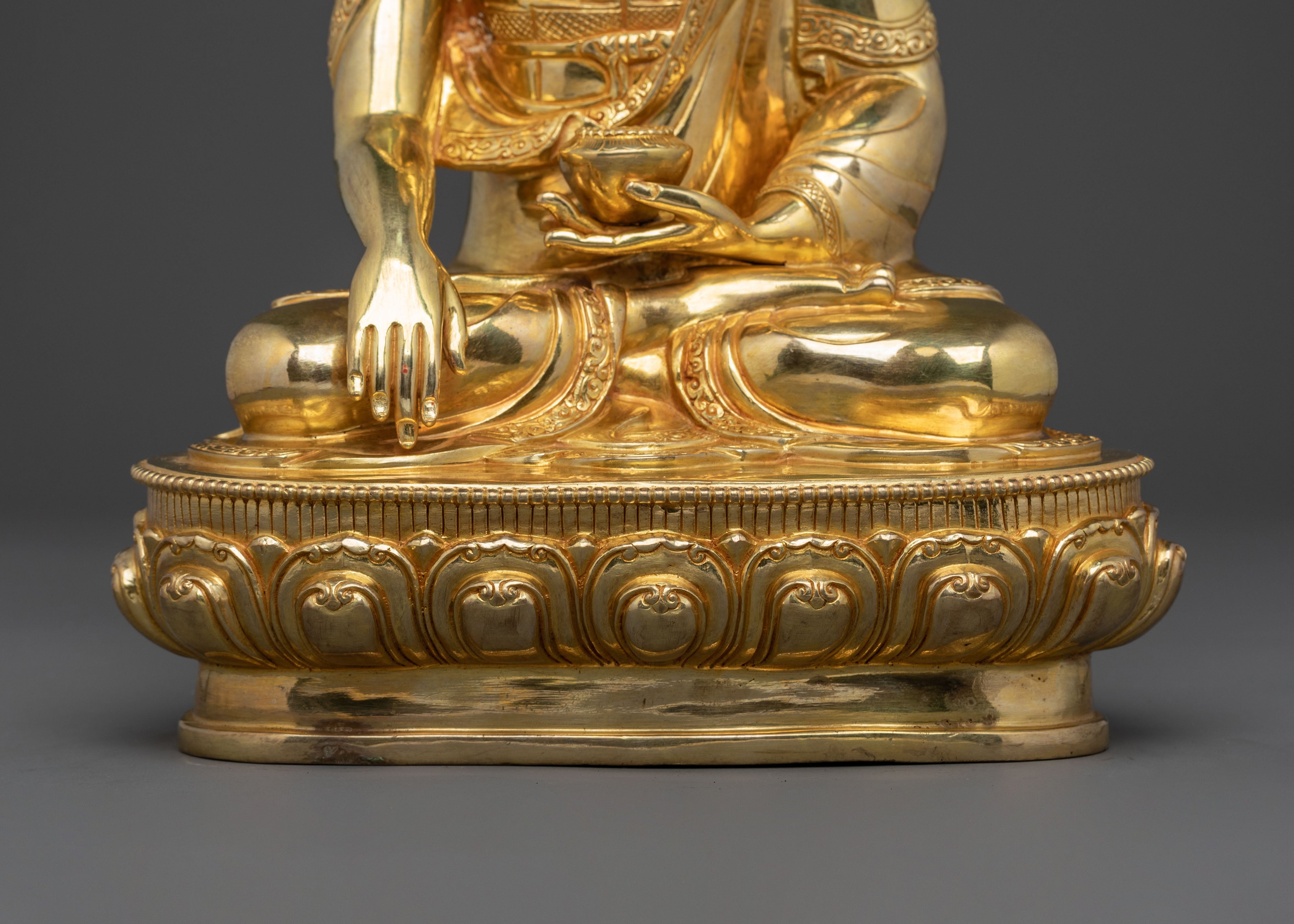 Shakyamuni Buddha Serene Statue | Sacred Figurine