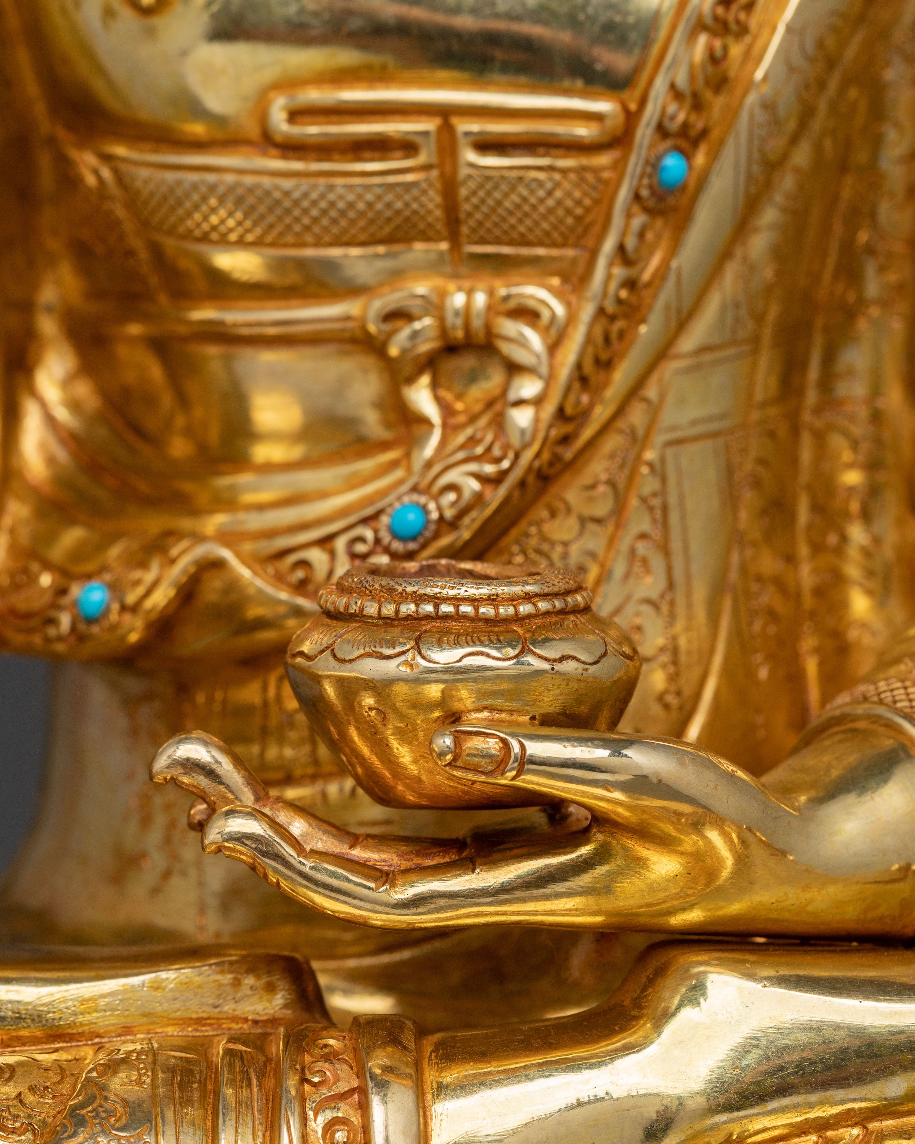 Shakyamuni Buddha Statue: Serenity Figurine