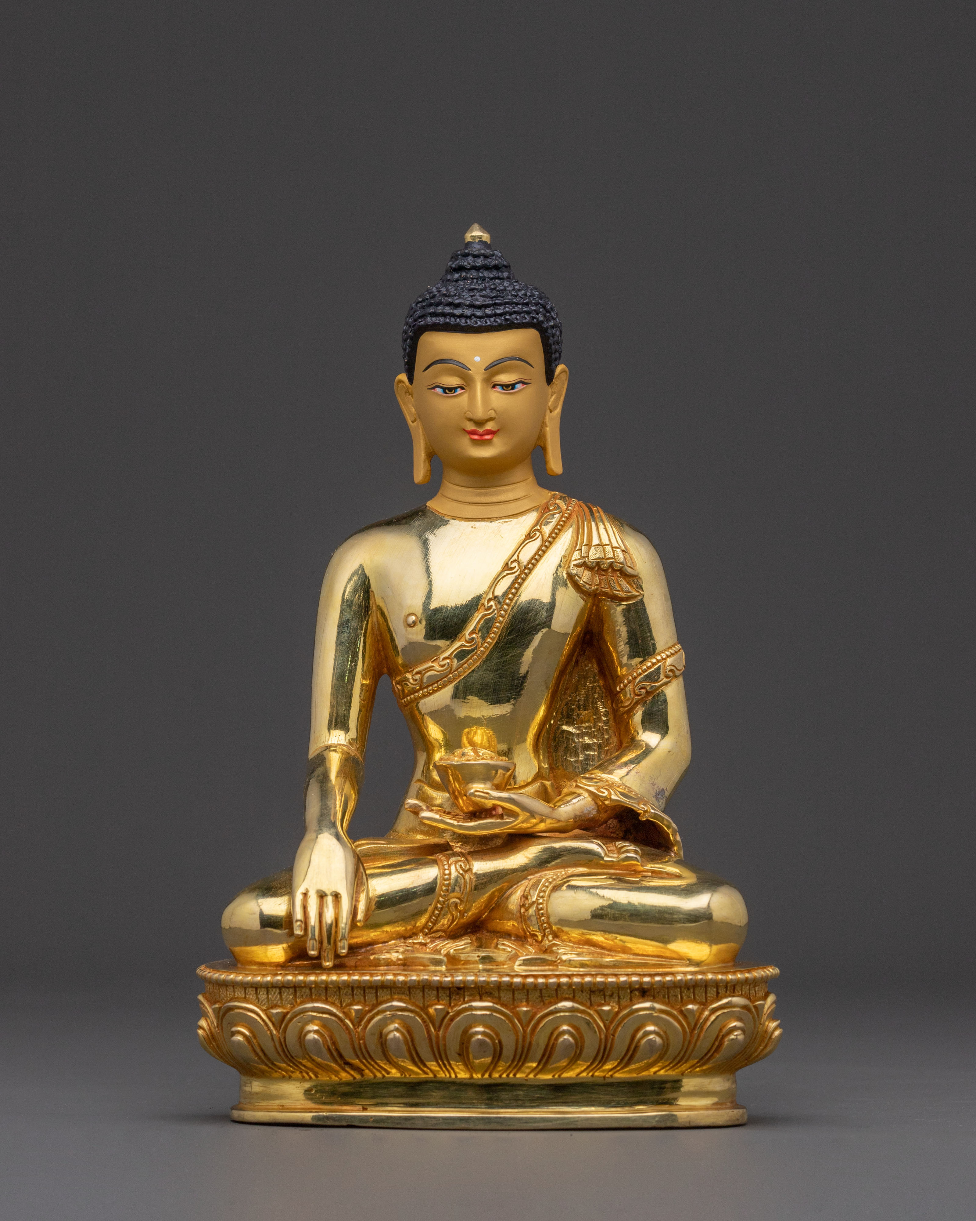 Buddha Shakyamuni Gold Gilded Statue – Serene Copper Art