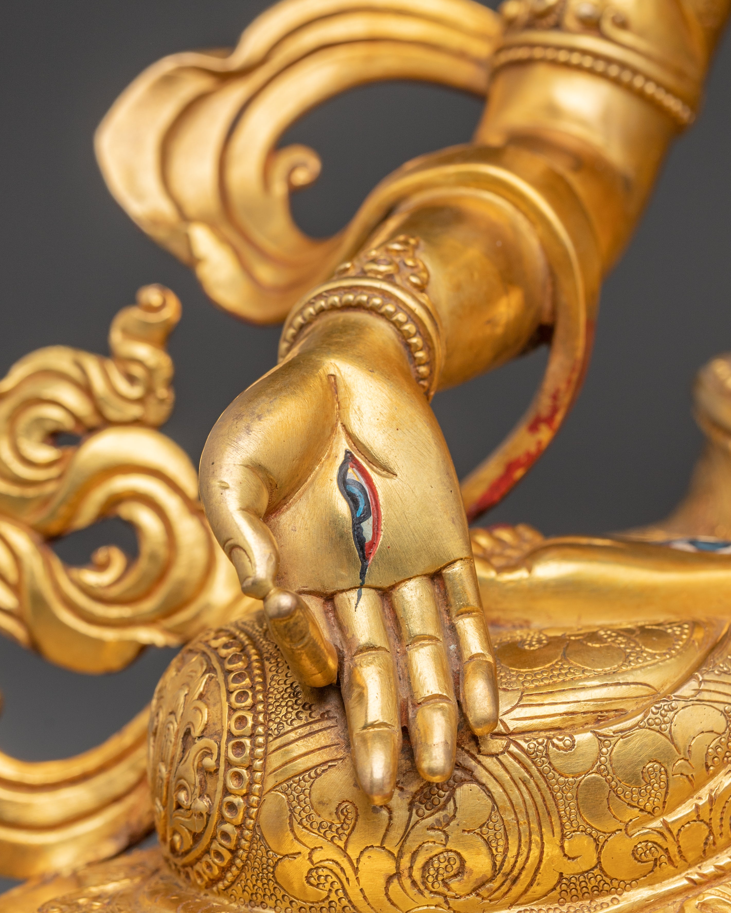 White Tara Statue: Symbol of Power and Compassion