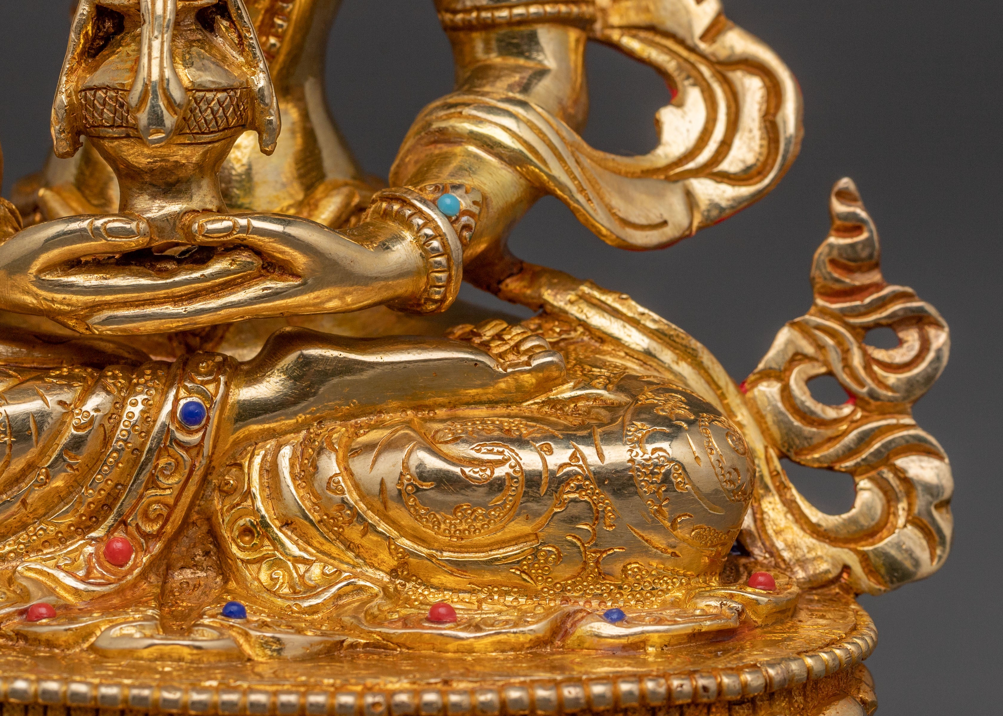 24k Gold Gilded Amitayus Spiritual Statue: Radiant Longevity