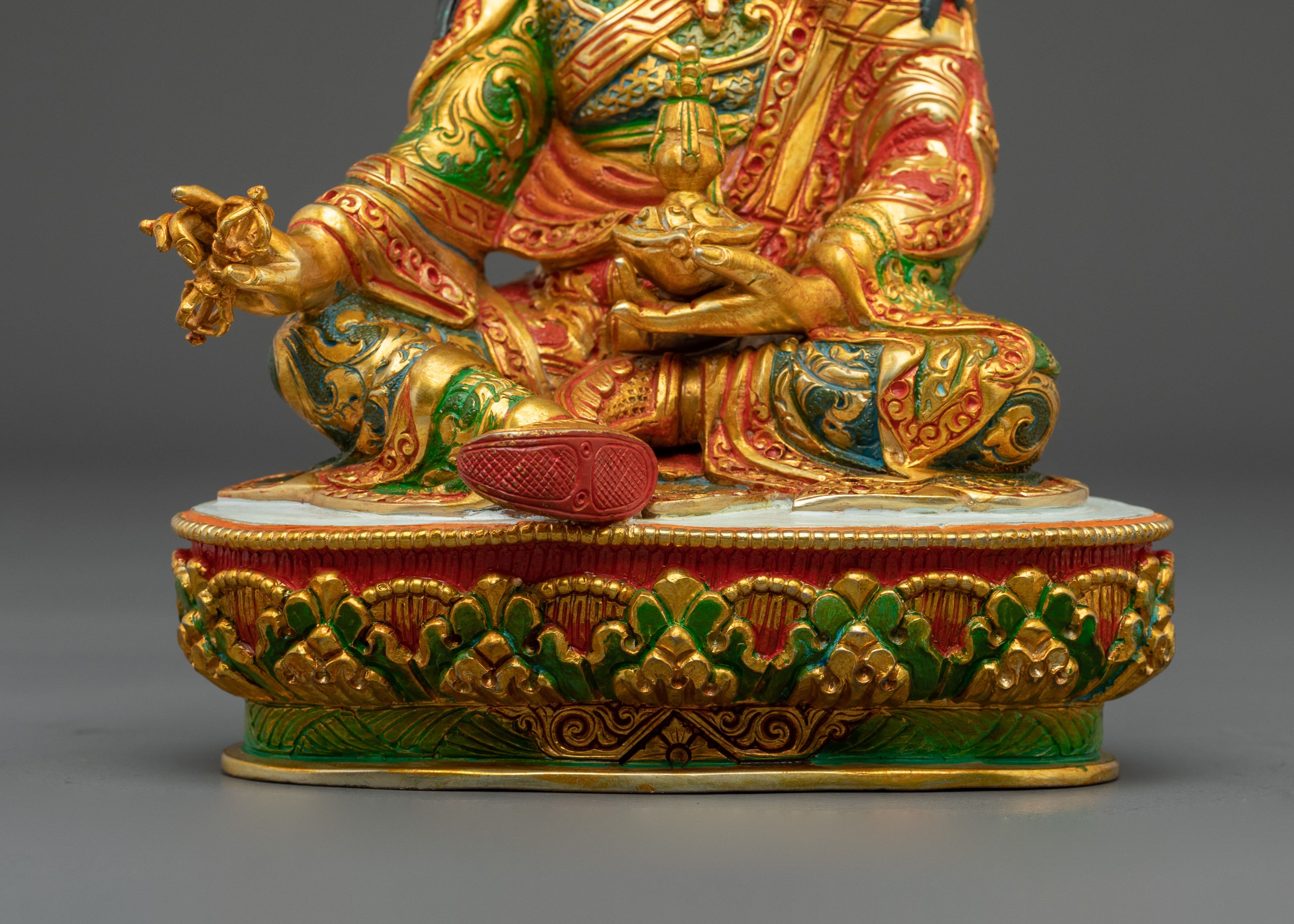 Guru Rinpoche Himalayan Buddhist Statue