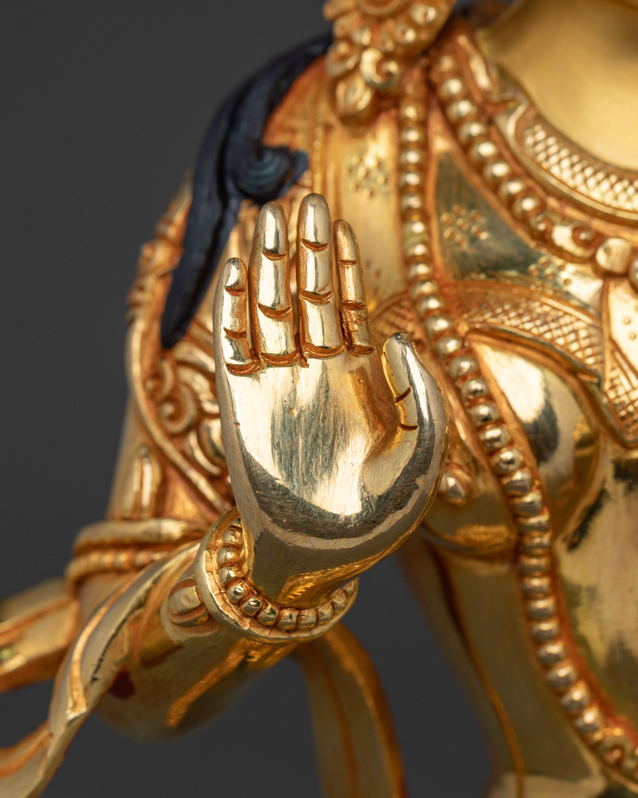 Mandarva: 24K Gold Gilded Traditional Statue