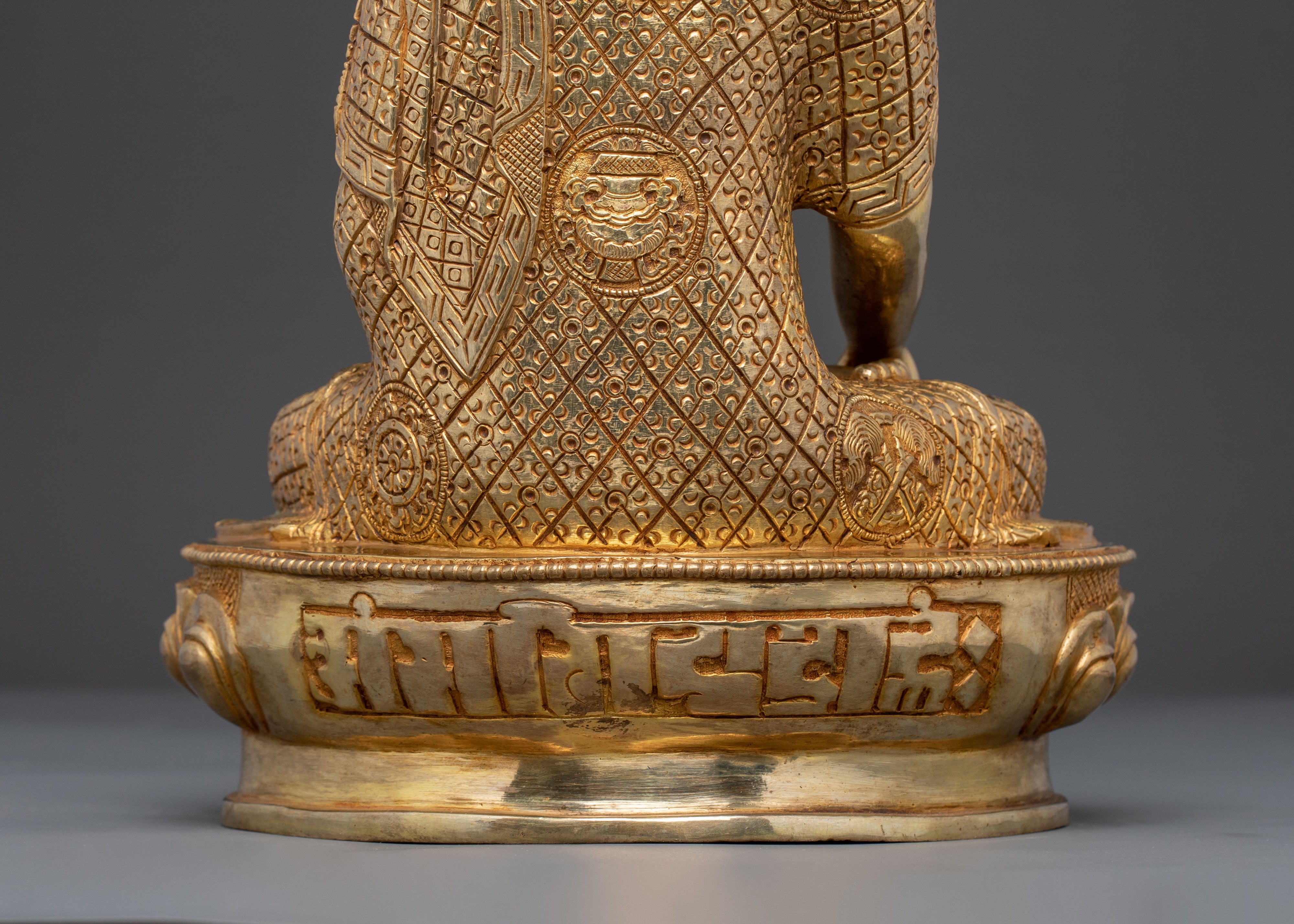Meditating Buddha: Shakyamuni Statue | Altar Decor