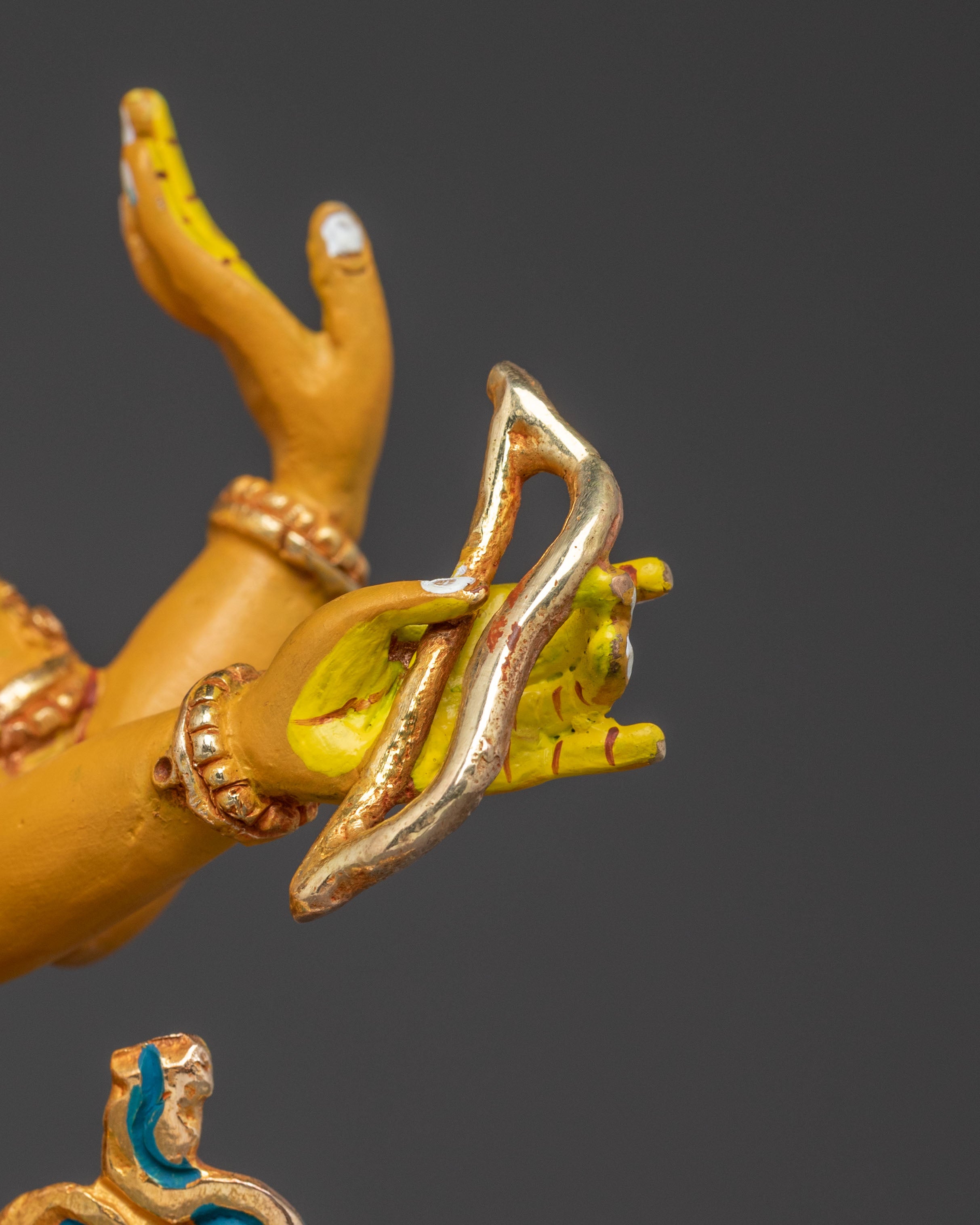 Handcrafted Namgyalma Statue on Throne: Divine Elegance