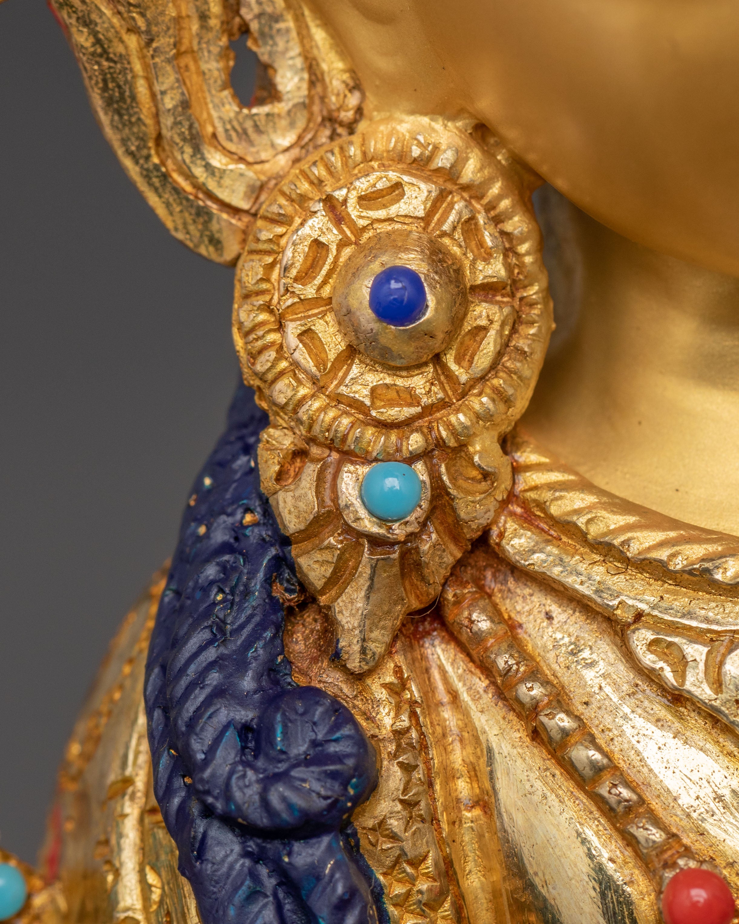 Chenrezig Bodhisattva Sacred Statue – 24K Gold Gilded Art