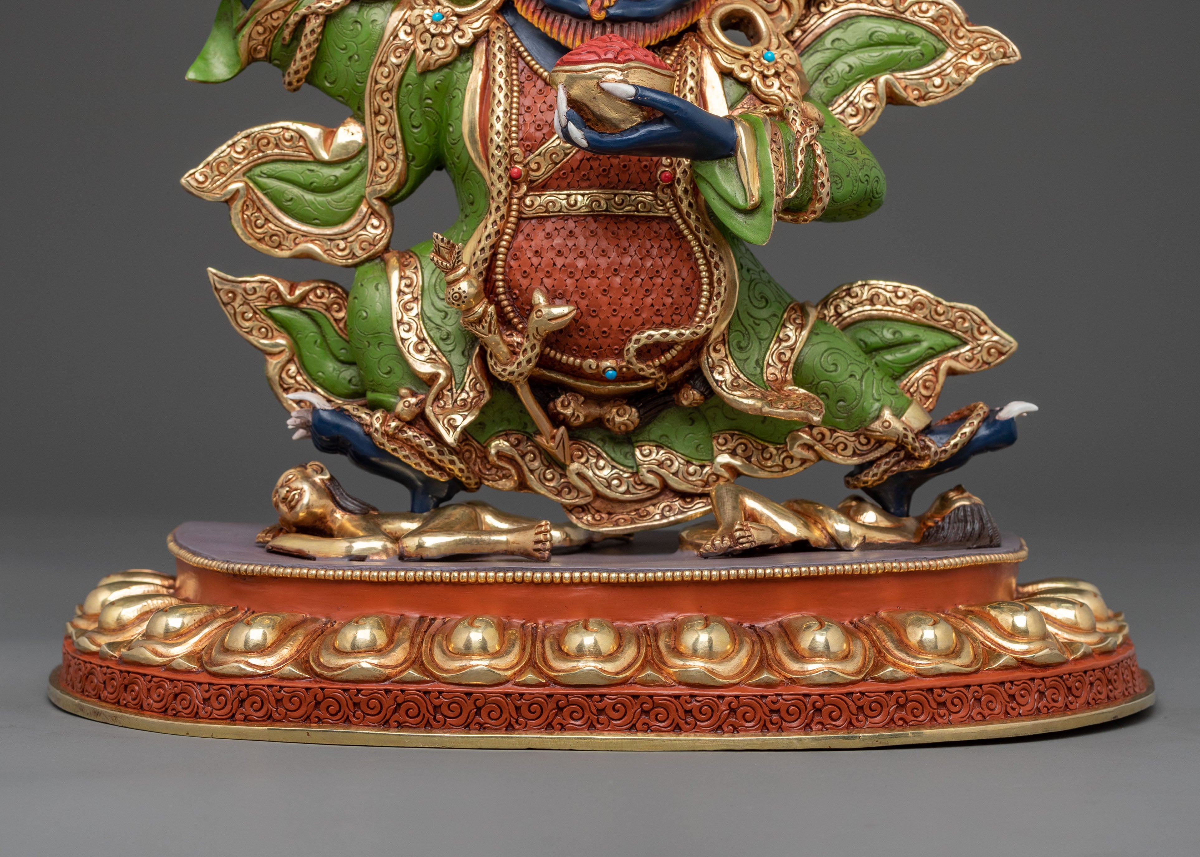 Mahakala Bernakchen Statue: Guardian Deity