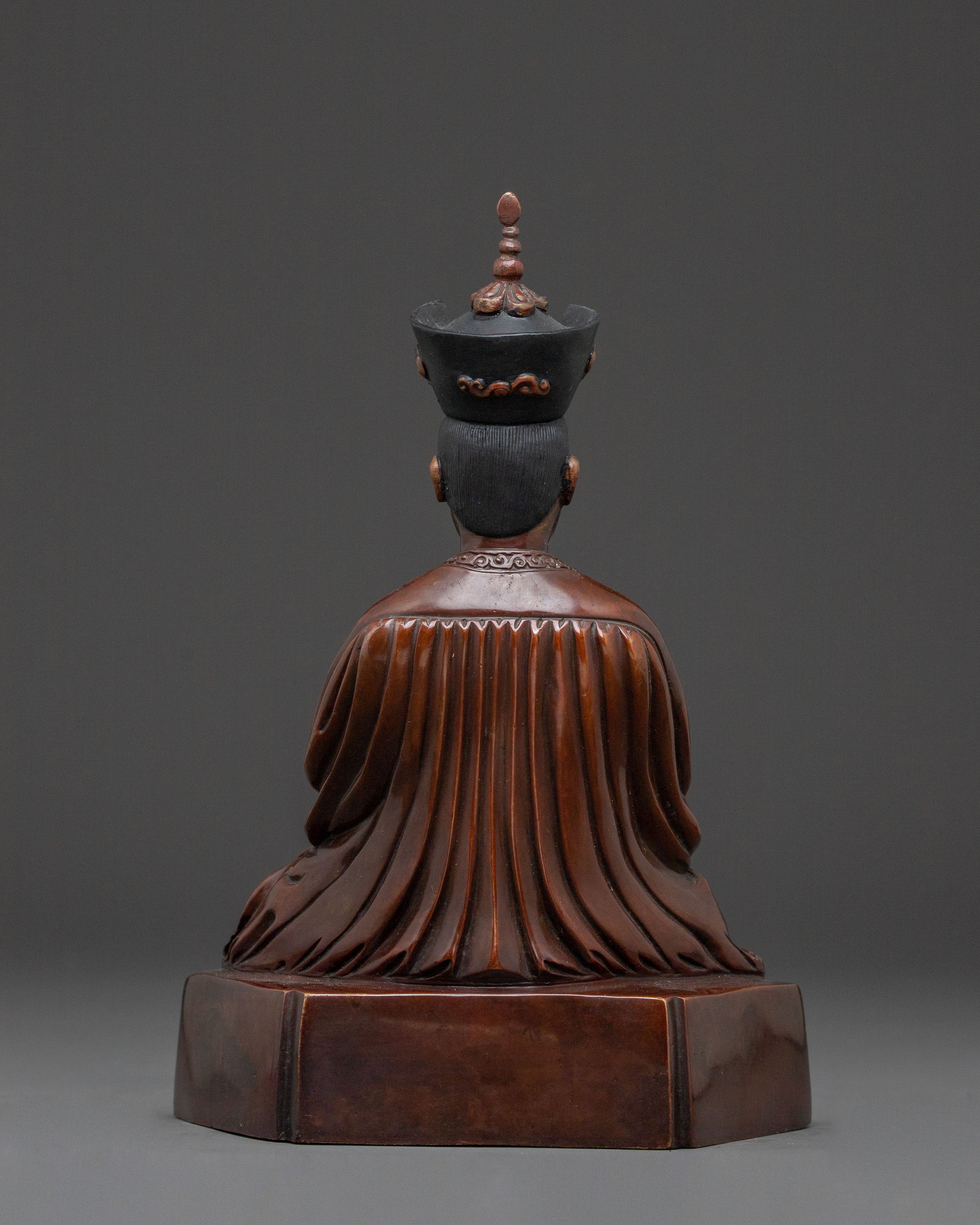 16th Karmapa Rangjung Rigpe Dorje Spiritual Statue