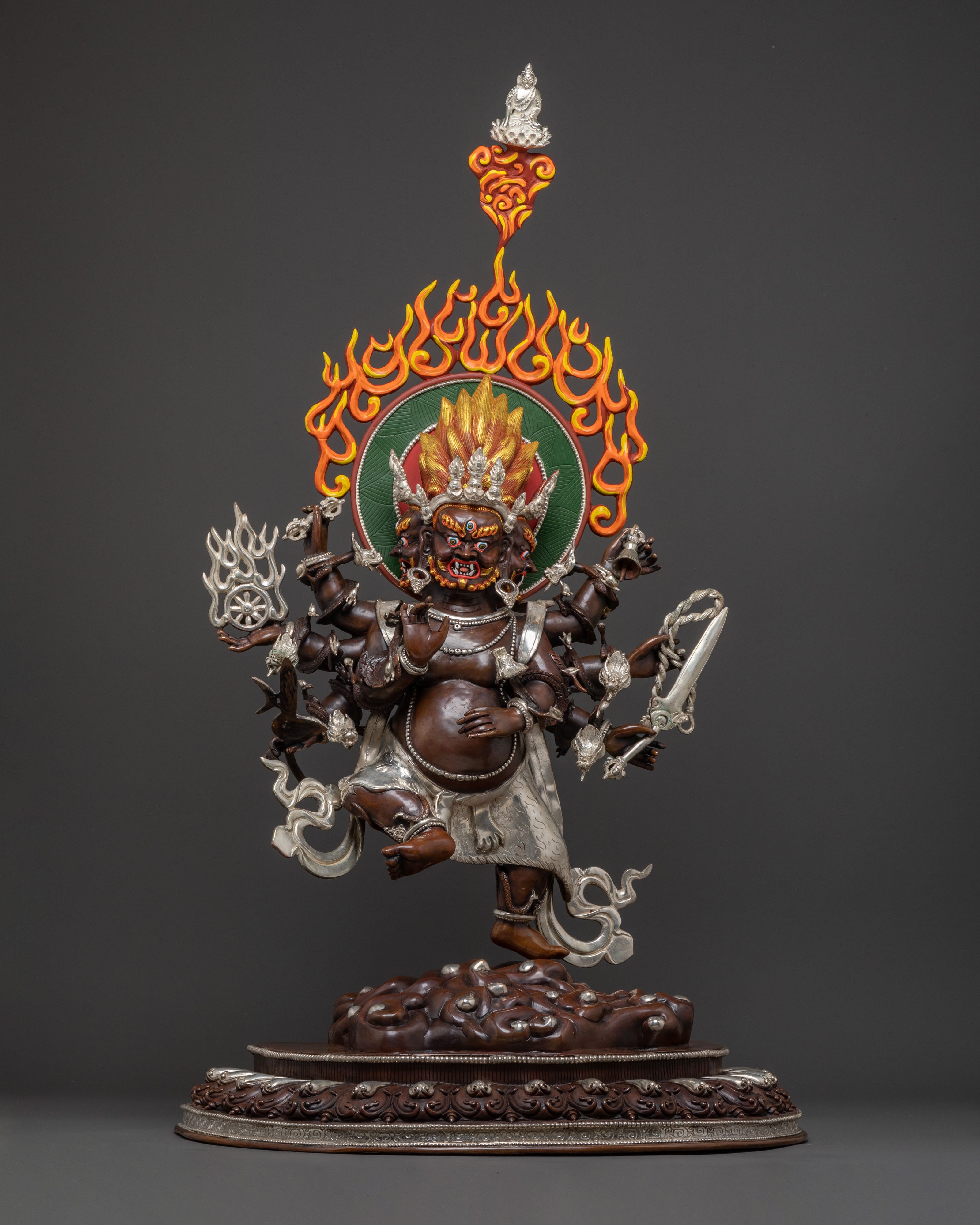 Uchusma Protector Statue