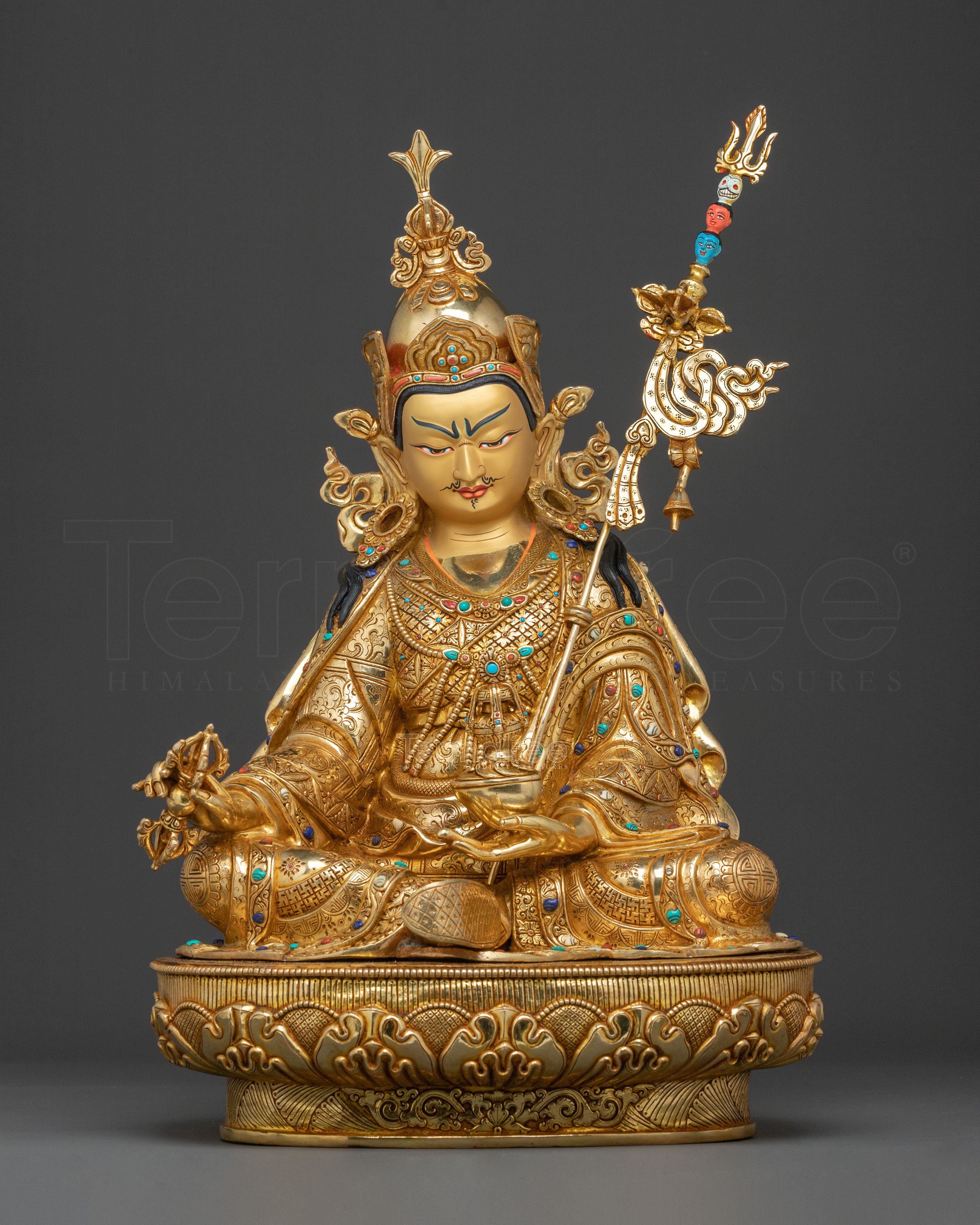 Guru Rinpoche Statue