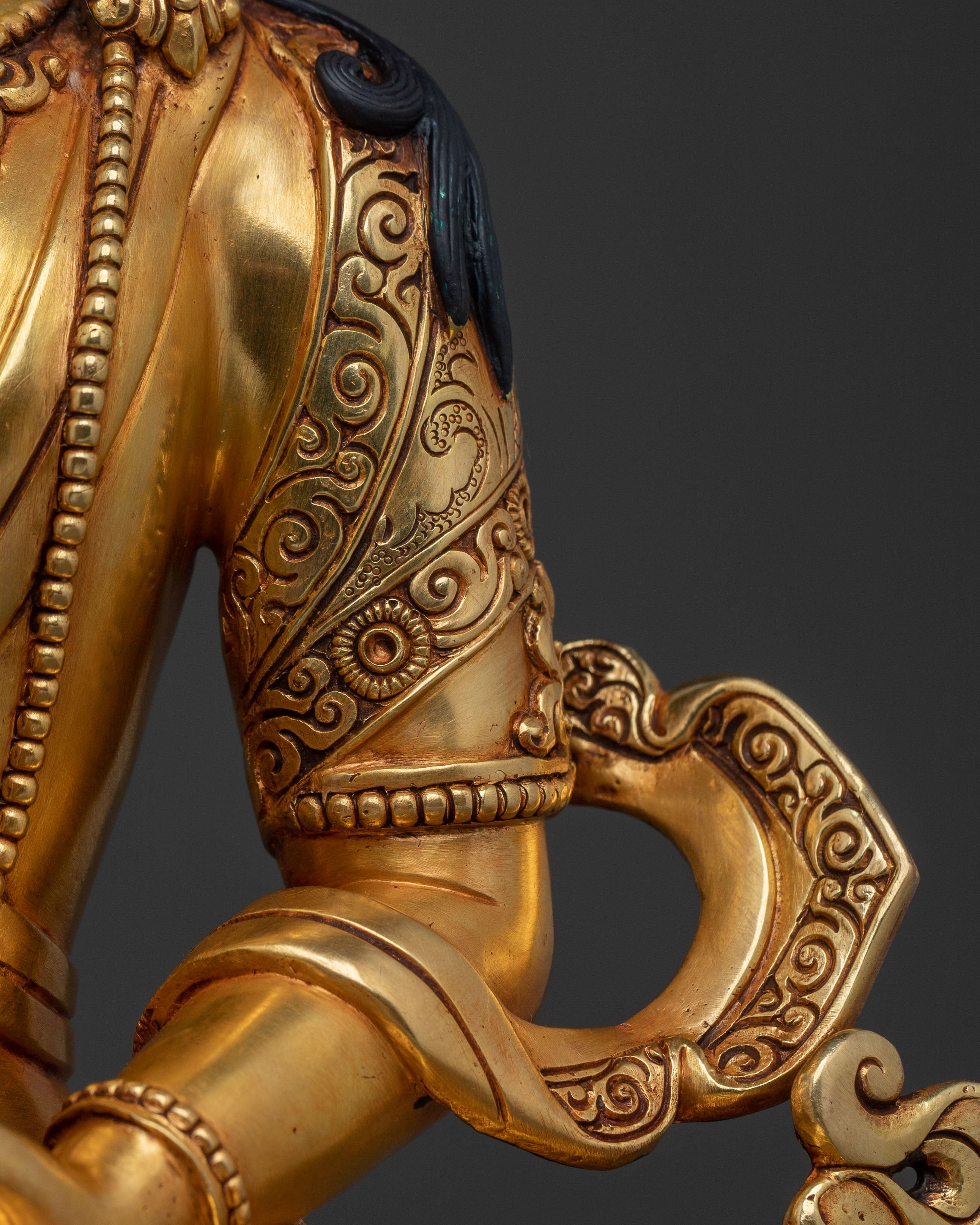 Kshitigarbha Bodhisattva Altar Statue: Spiritual Decor