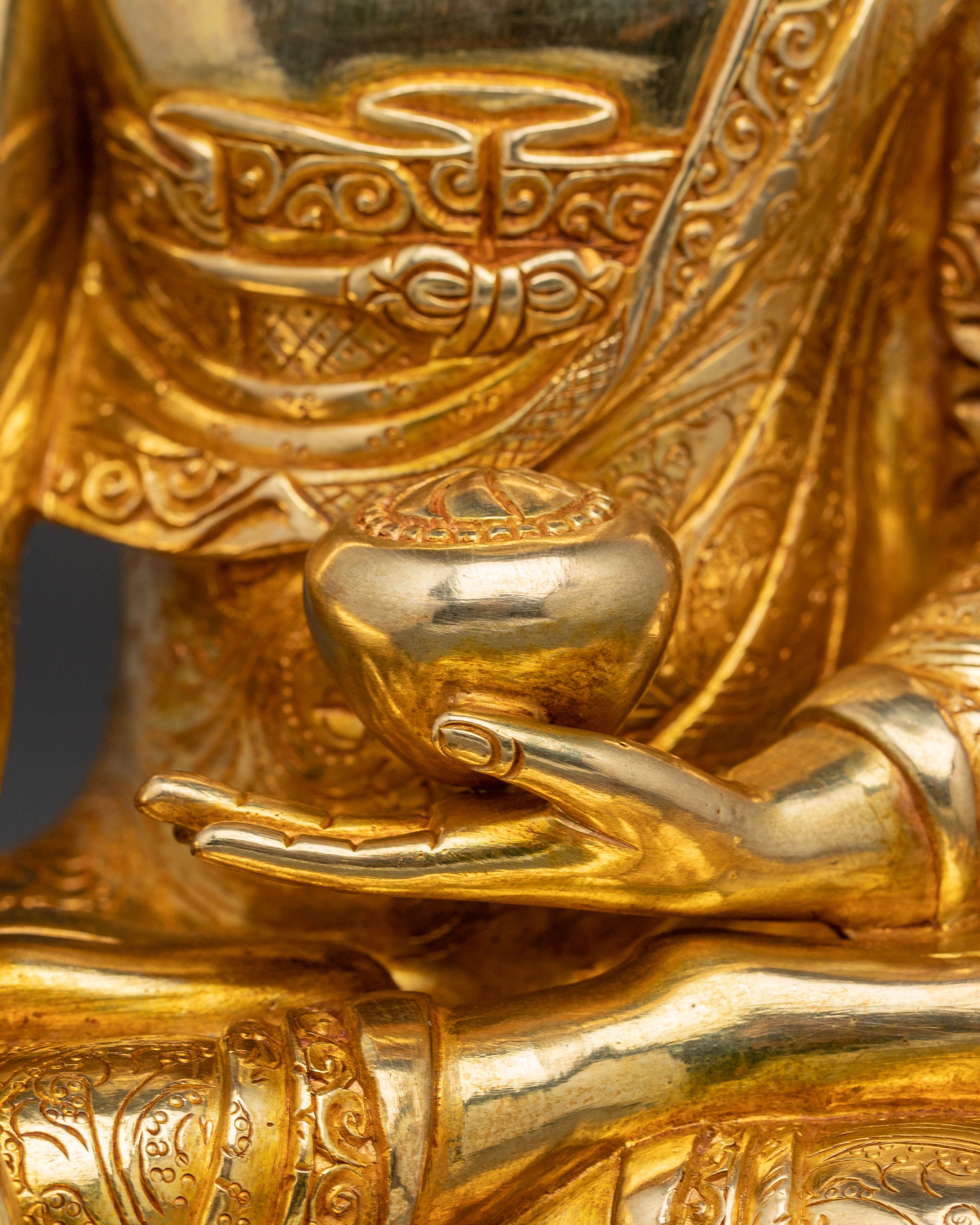 Buddha Shakyamuni Golden Sacred Statue