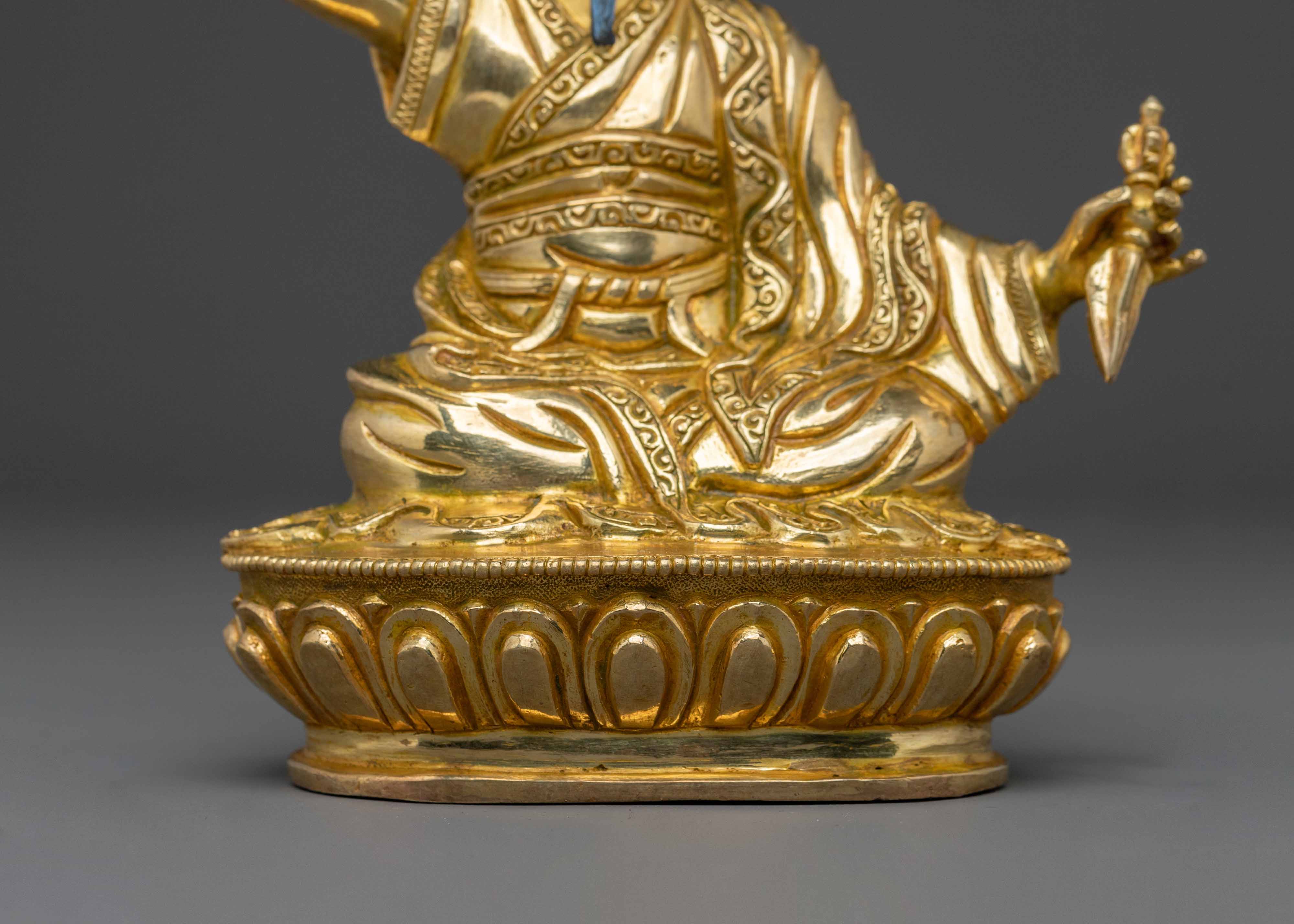 Karma Pakshi: 2nd Gyalwa Karmapa Traditional Statue