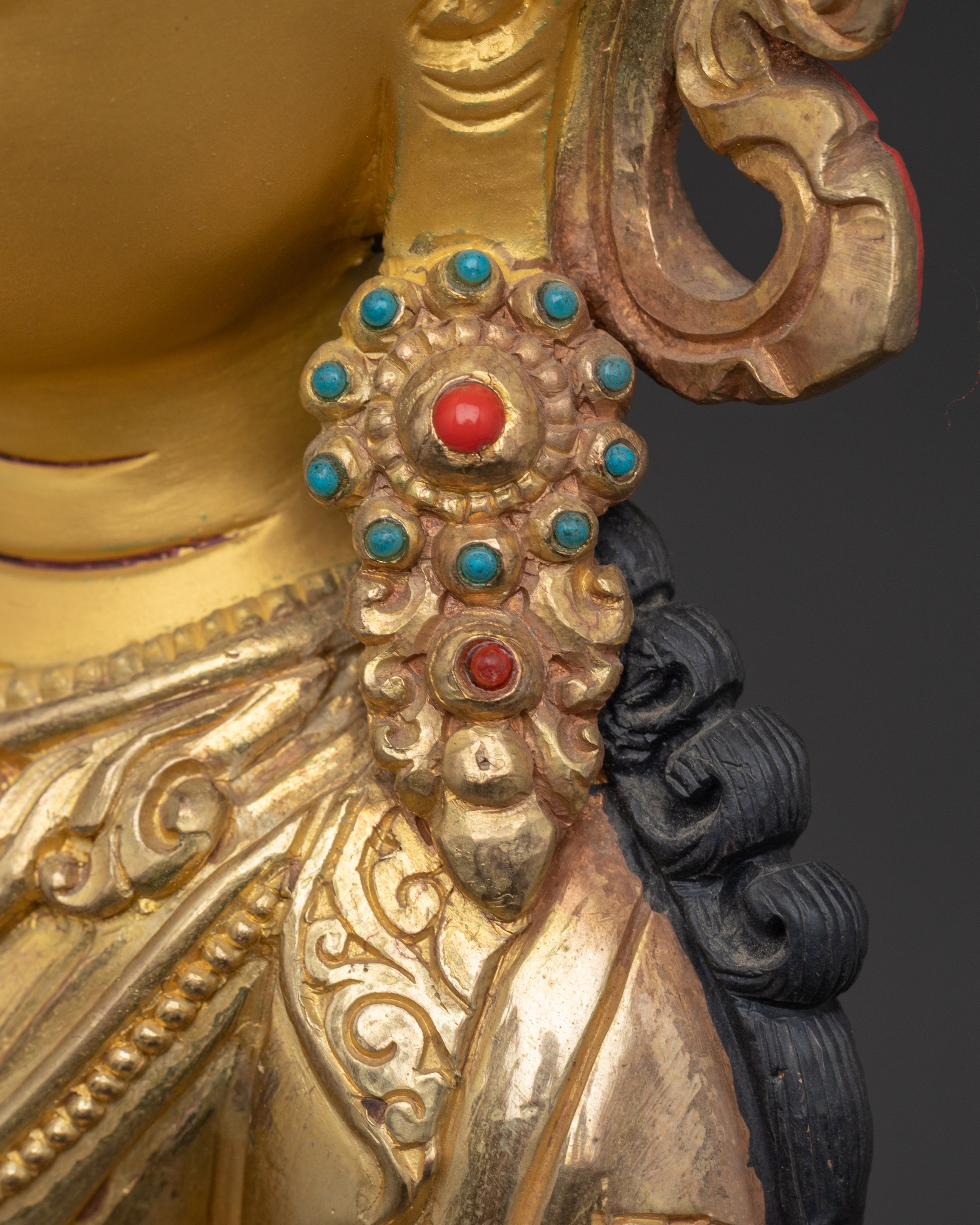 Mitupa Statue: Unity of Wisdom and Compassion