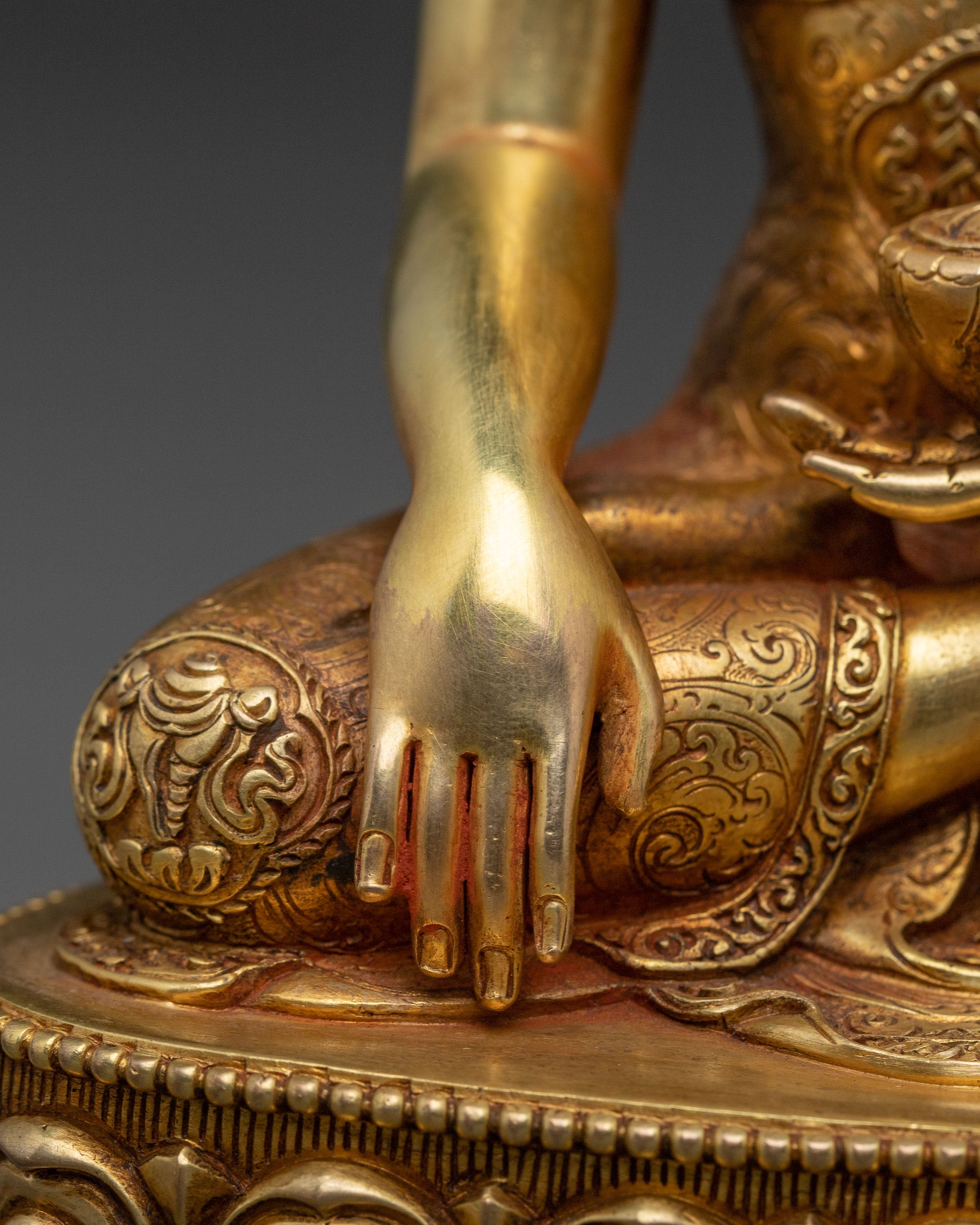 Shakyamuni Buddha Divine Statue - 24K Gold Gilded Figure