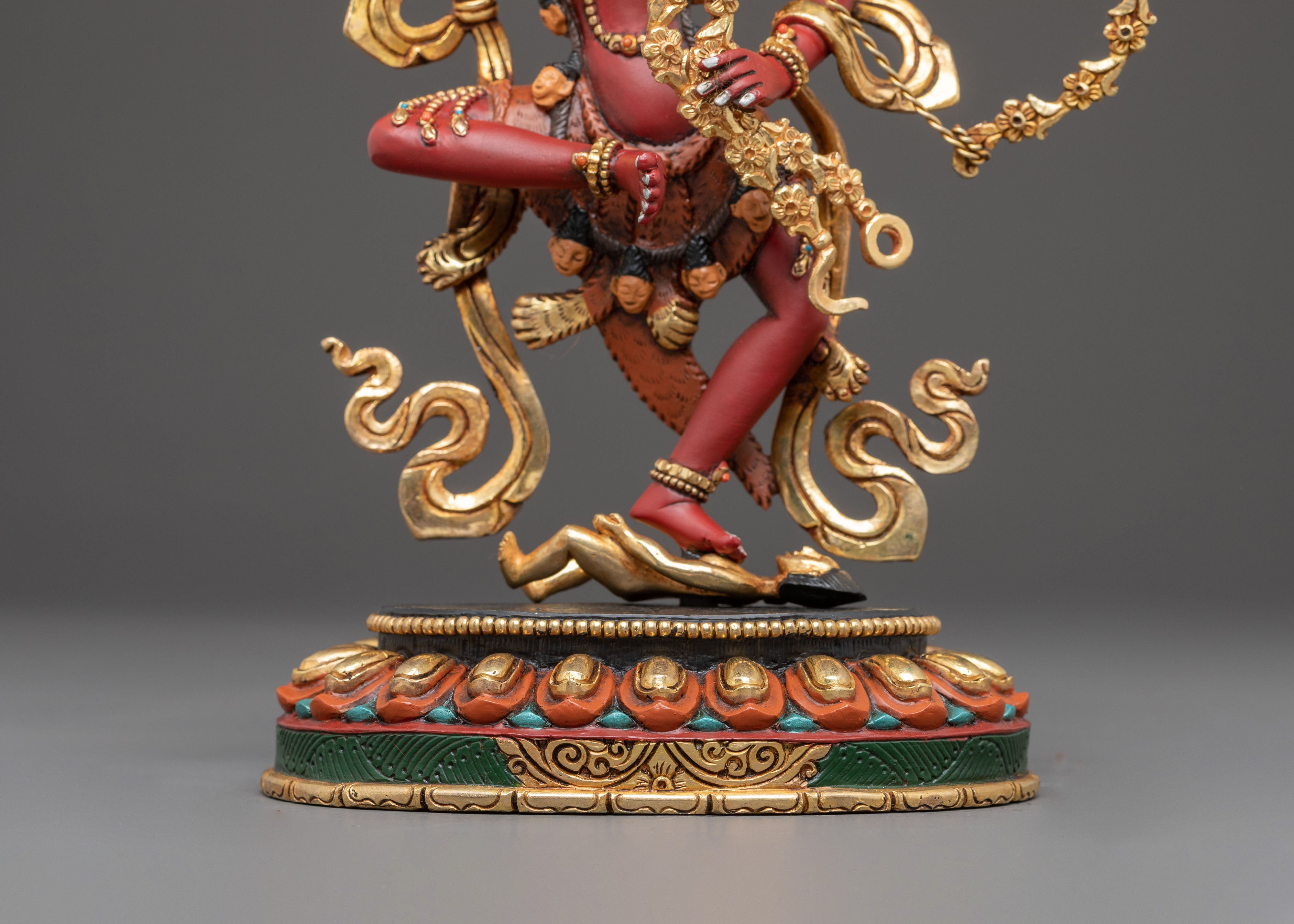 Goddess Kurukulla Statue: The Powerful Enchantress