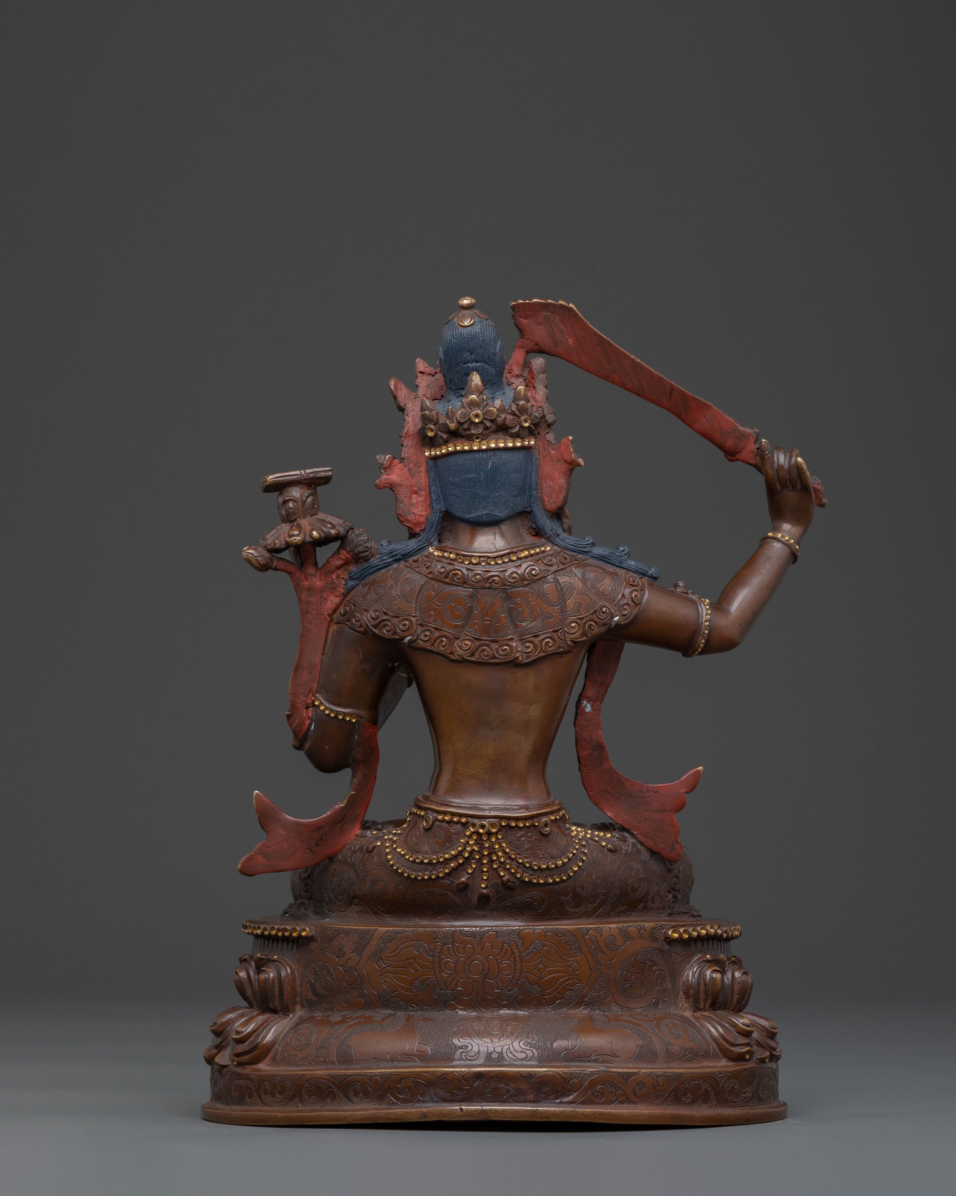 Wisdom Statue: Symbol of Knowledge & Enlightenment