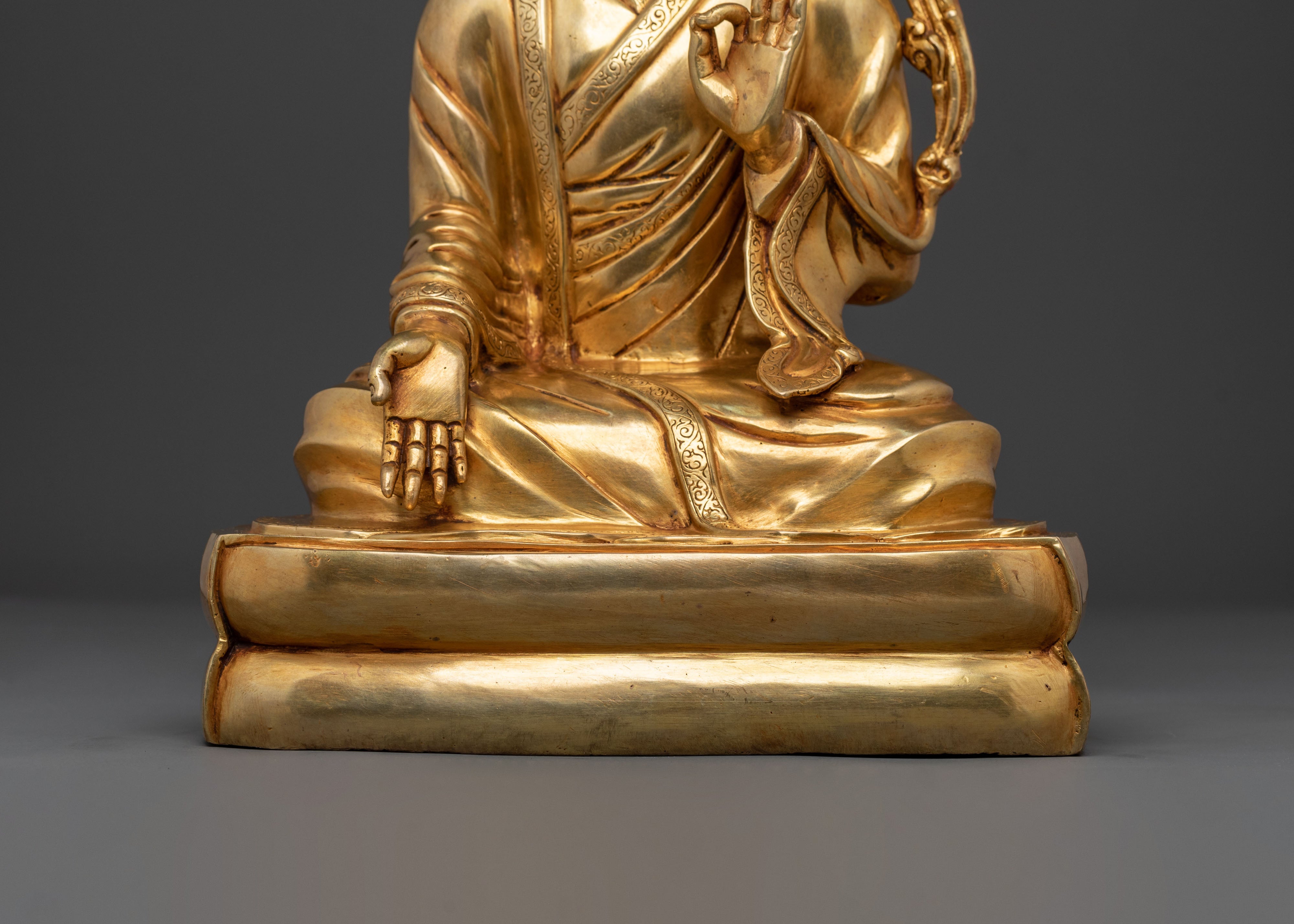 Sachen Kunga Nyingpo Statue | Dharma Master