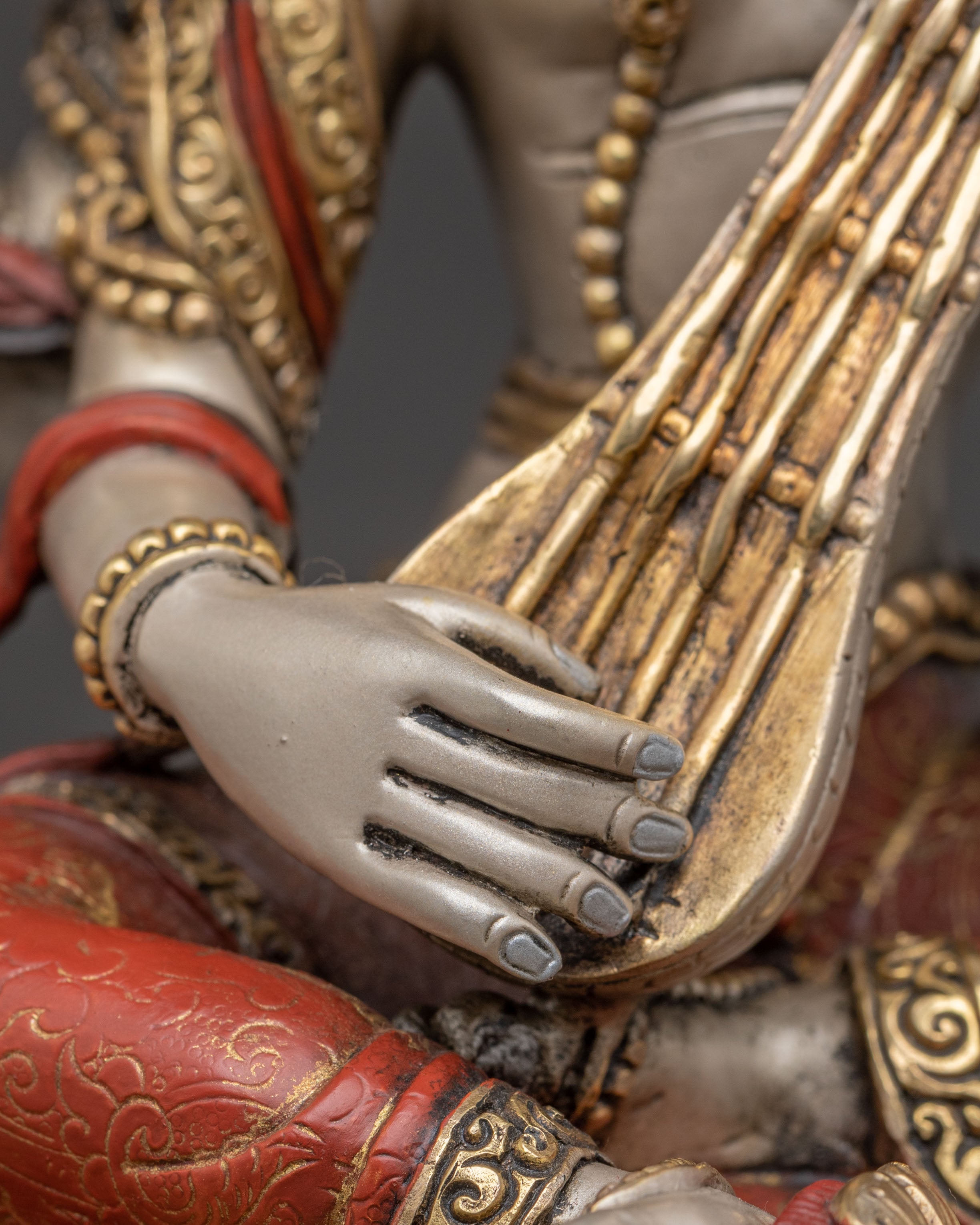 Goddess Saraswati Statue on Throne | Knowledge Icon