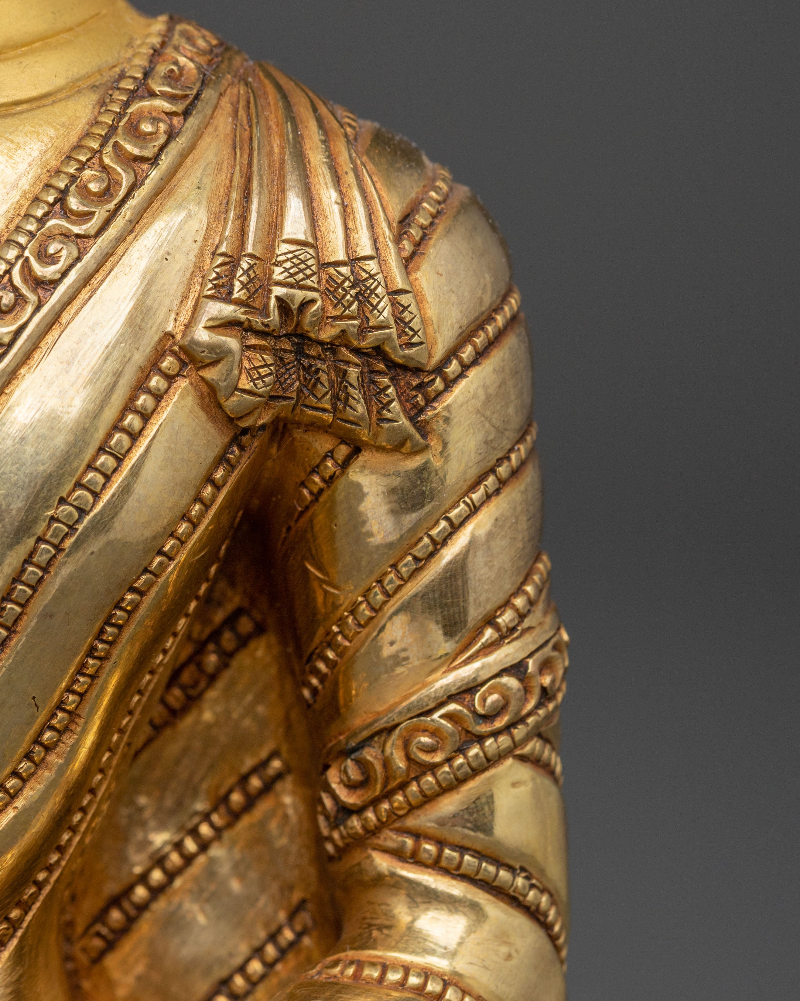 Shakyamuni Buddha Statue | Serene Idol