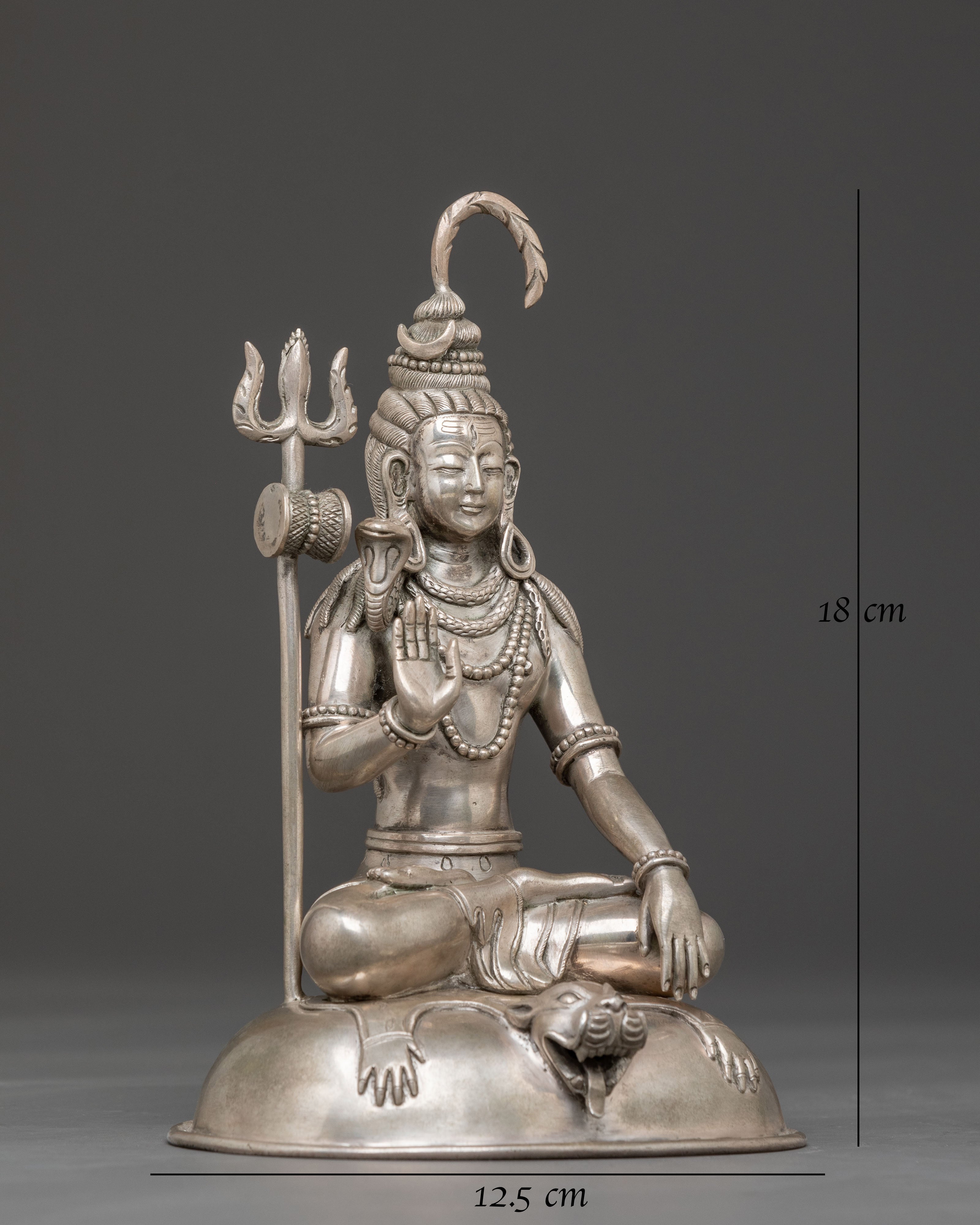 Shiva Meditation Statue – Exquisite Silver Artistry
