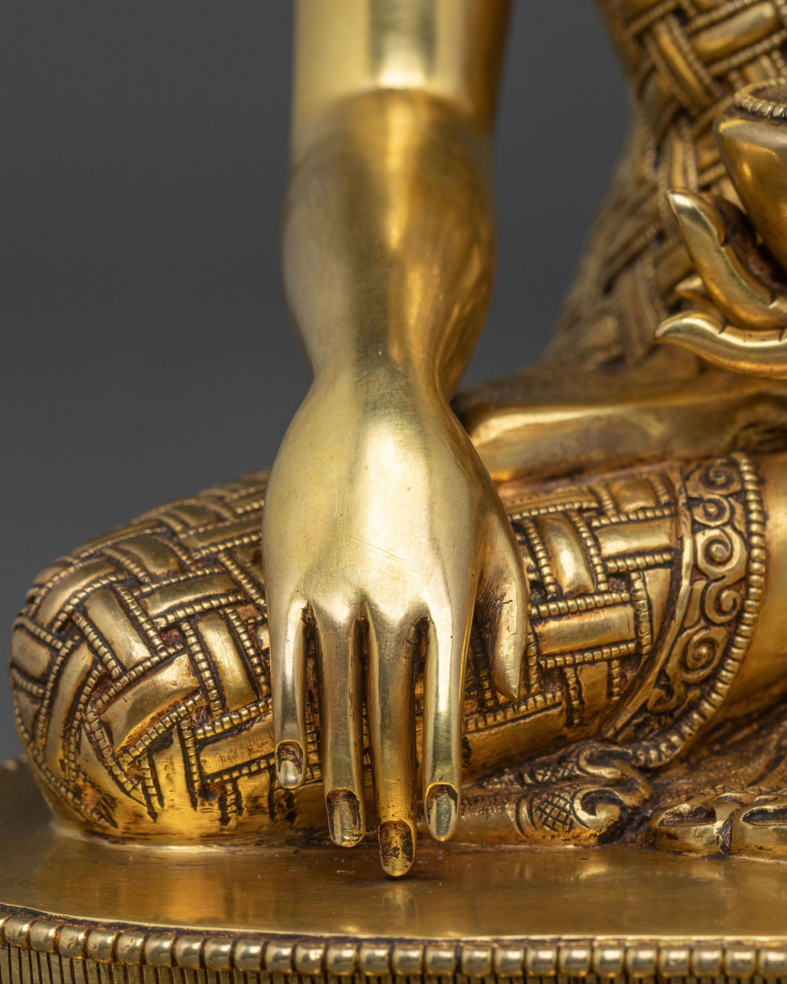 Shakyamuni Buddha Statue | Enlightenment Figurine