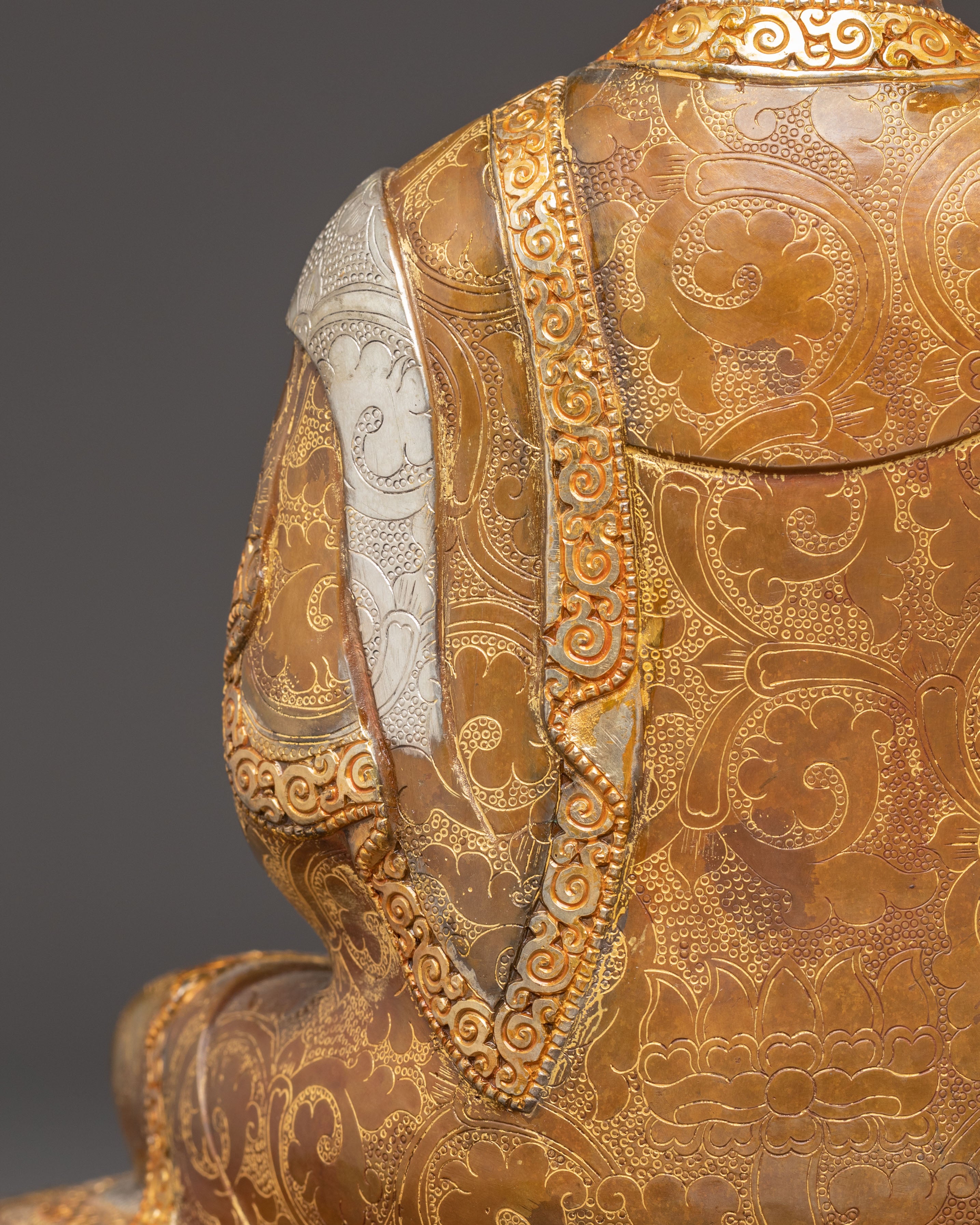 Shakyamuni Buddha, Golden Statue of Knowledge | Historical Buddha