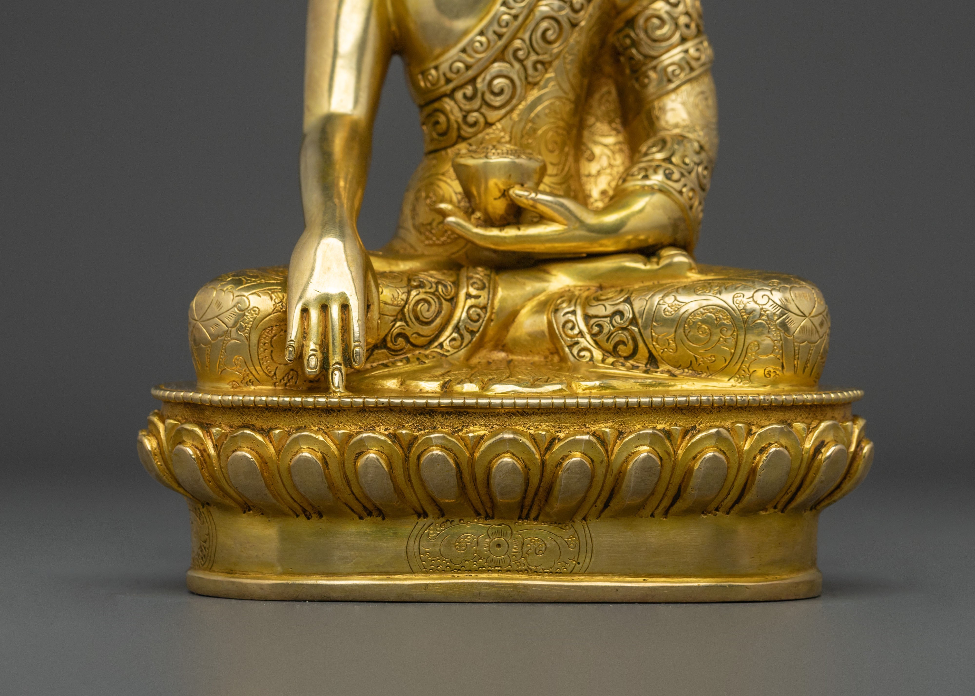 Shakyamuni Buddha Vajrayana Sacred Figure | Symbol of Enlightenment