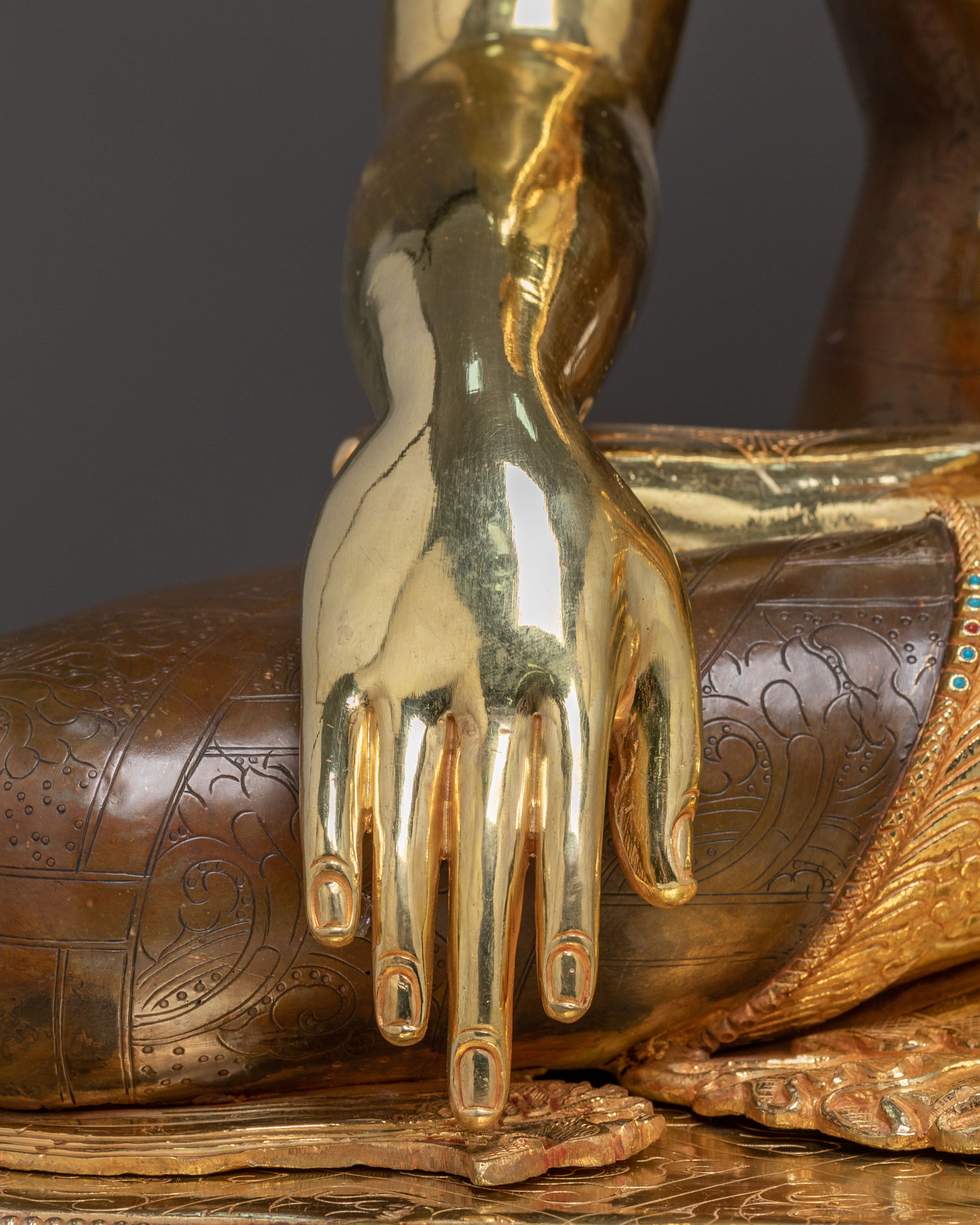 Shakyamuni Buddha Sacred Statue | Enlightened One