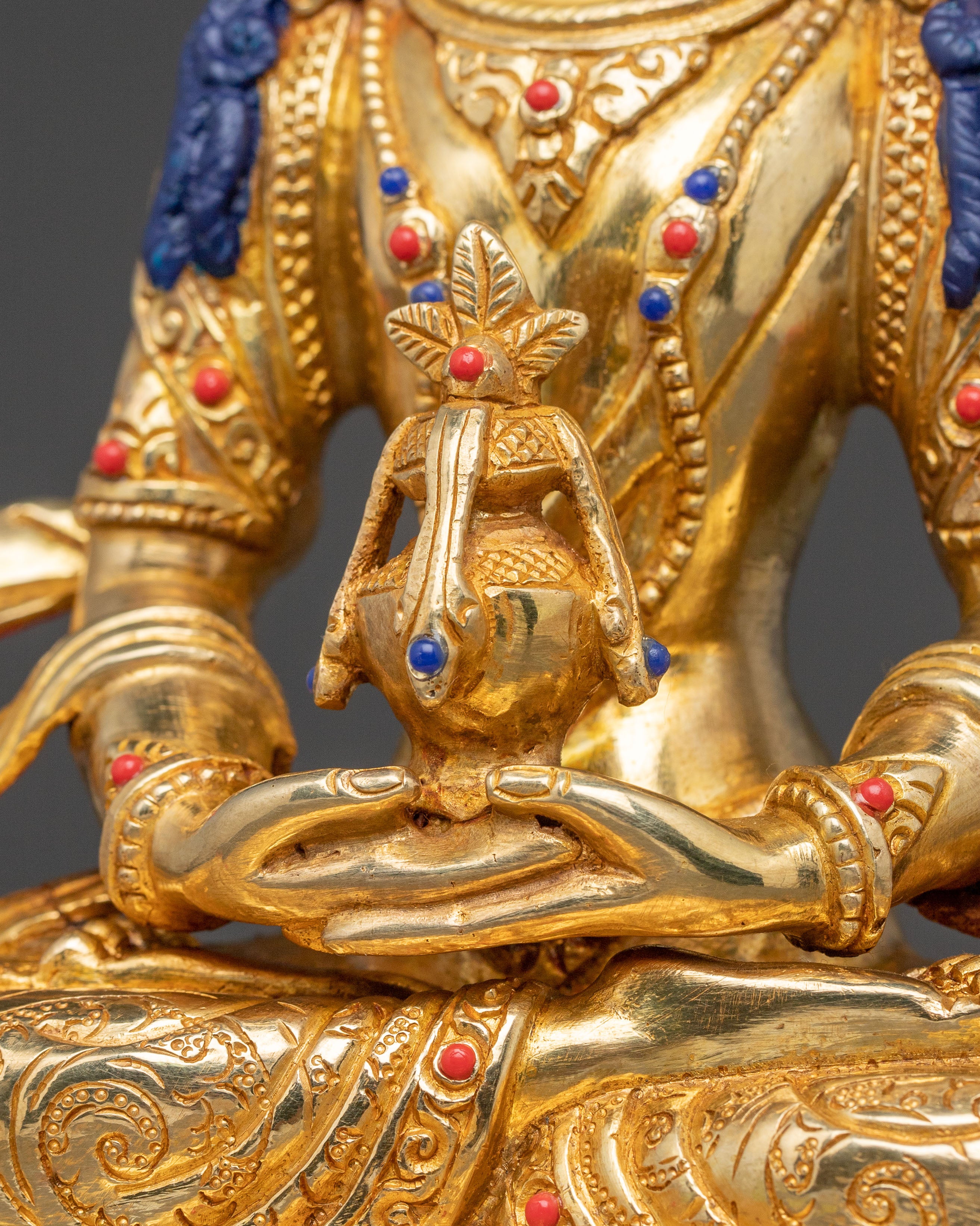 Amitayus Buddha Statue: Sacred Figure for Decor