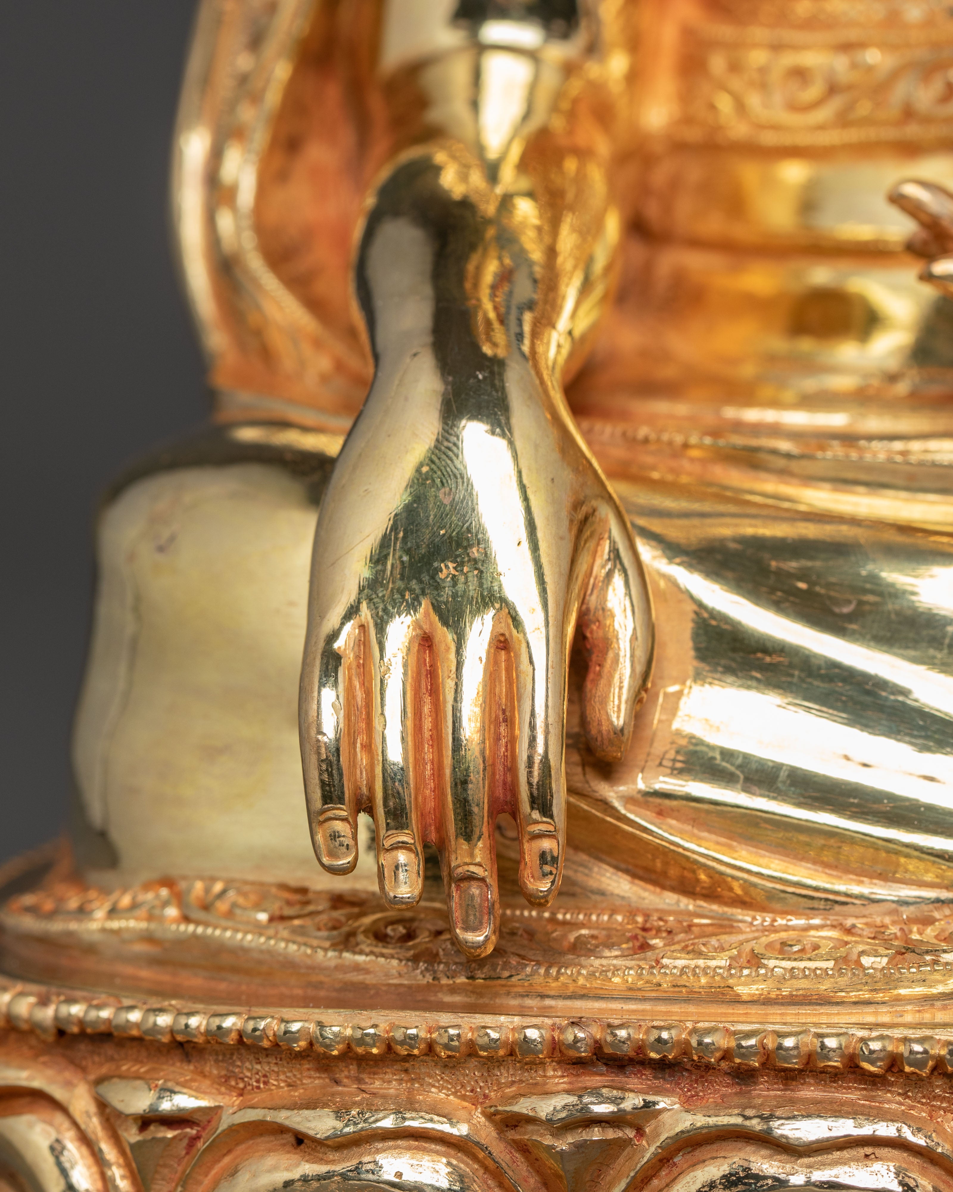 Handmade Guru Shapdum Golden Statue — Auspiciously Gilded