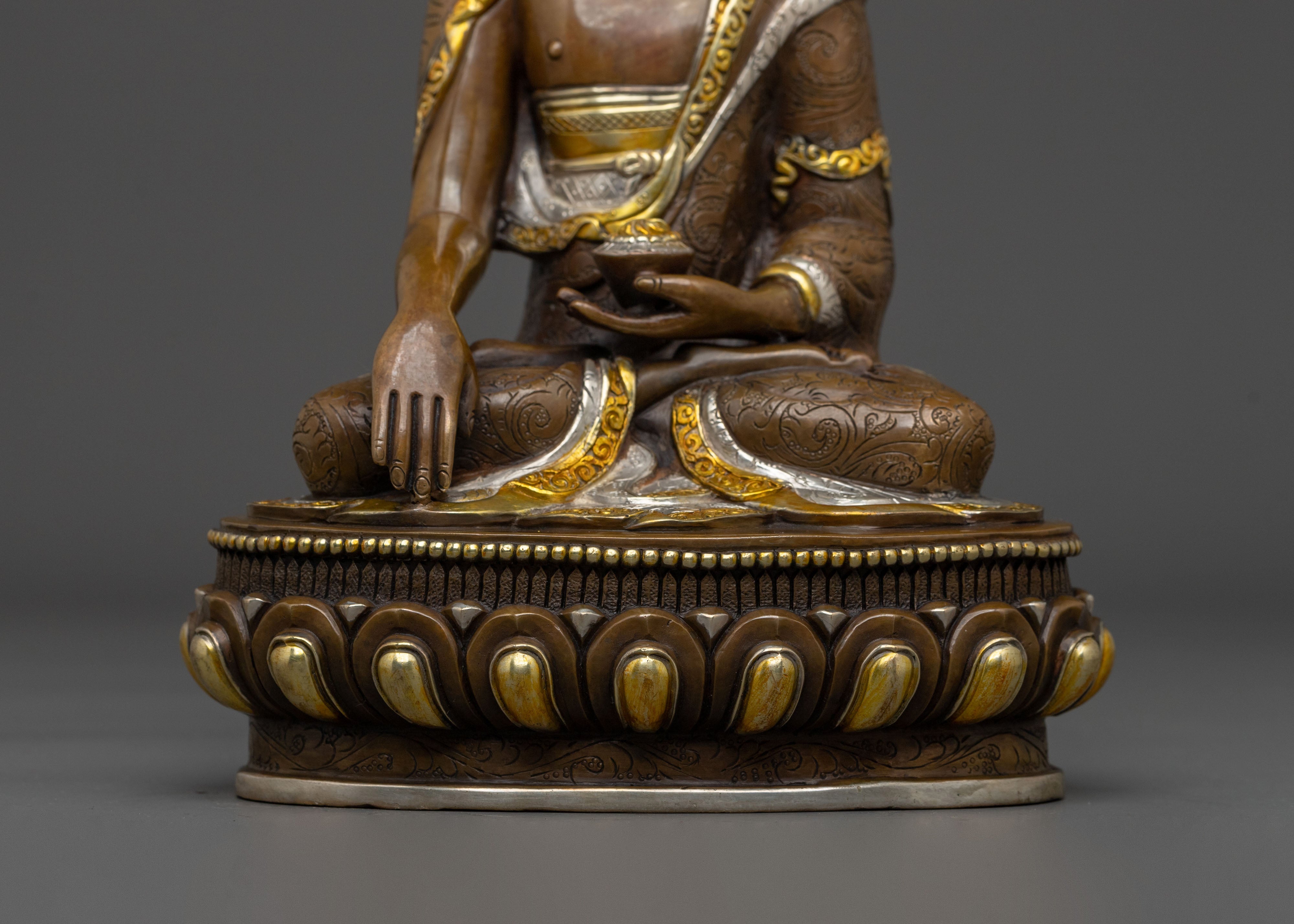 Shakyamuni Buddha Statue | Sacred Enlightenment