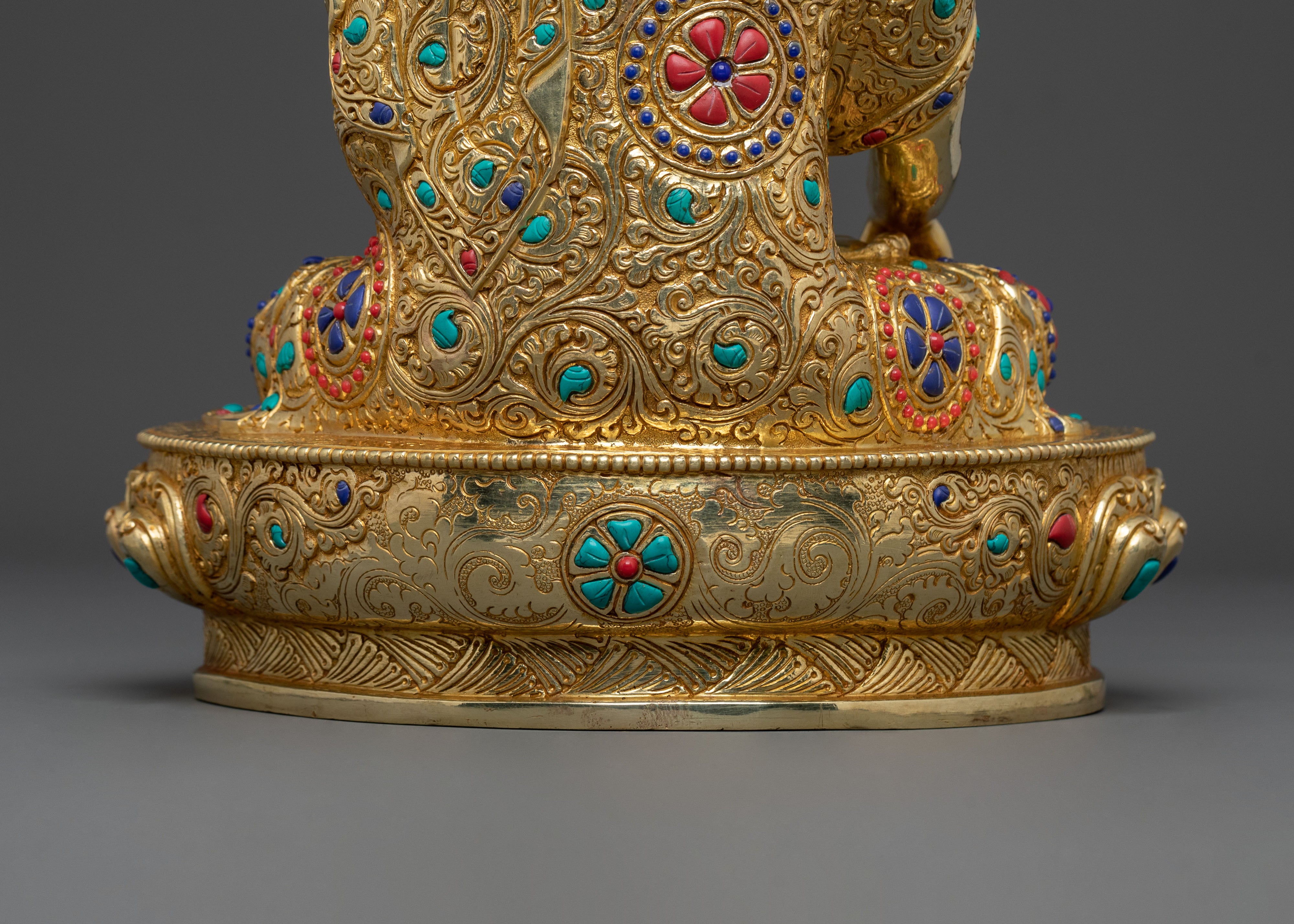 Sage of Shakya Clan: Shakyamuni Buddha Statue