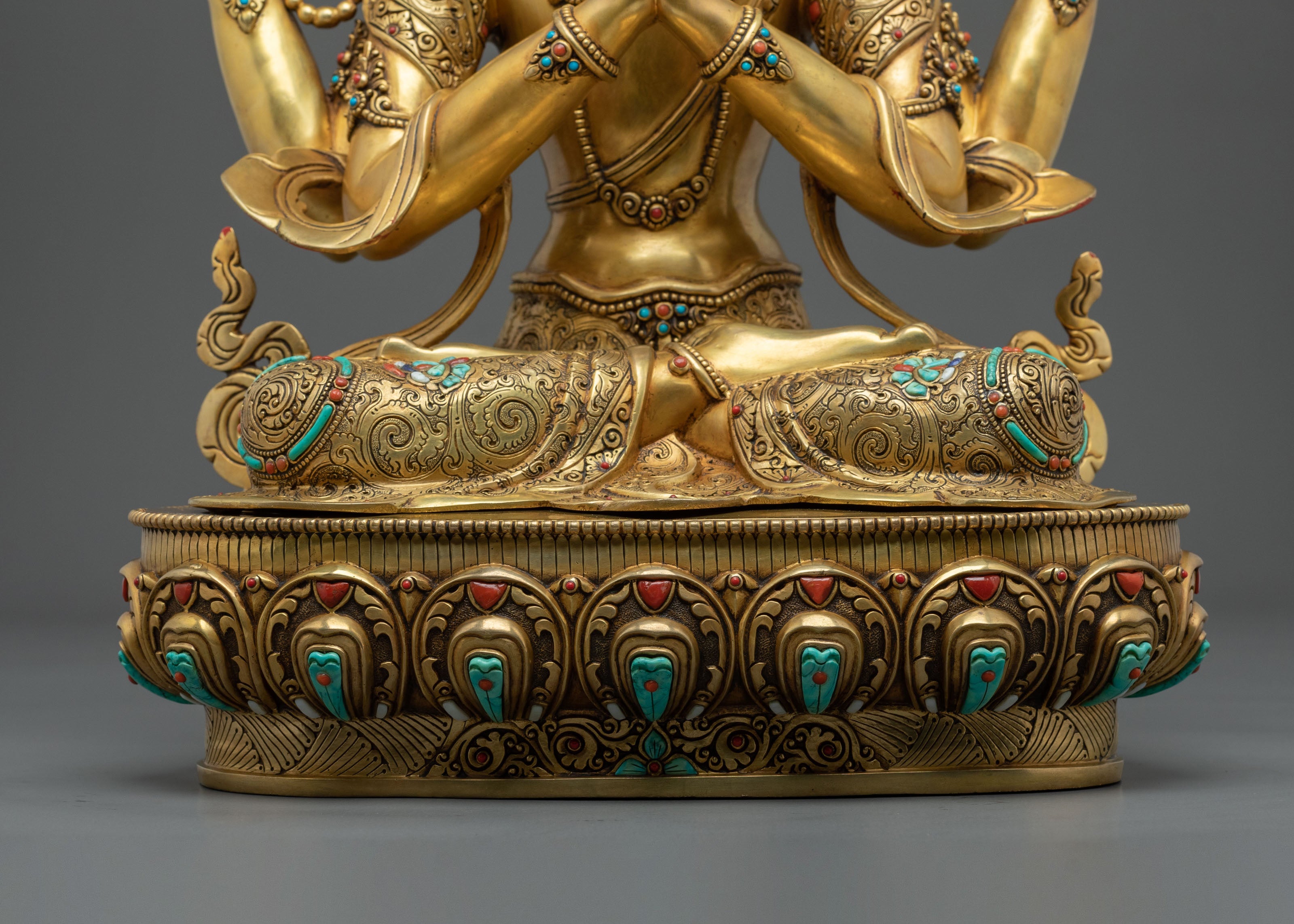 henrezig Statue with 24K Gold Coating