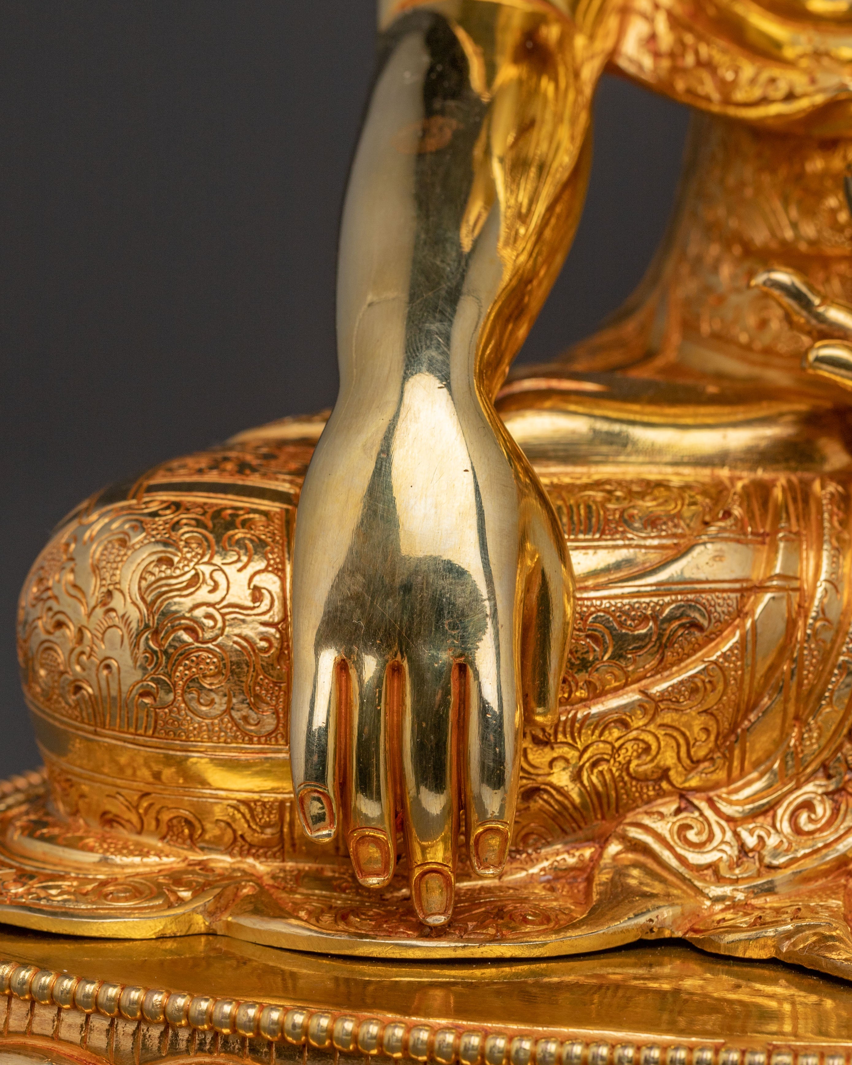 Shakyamuni Buddha Statue | Enlightened Figure
